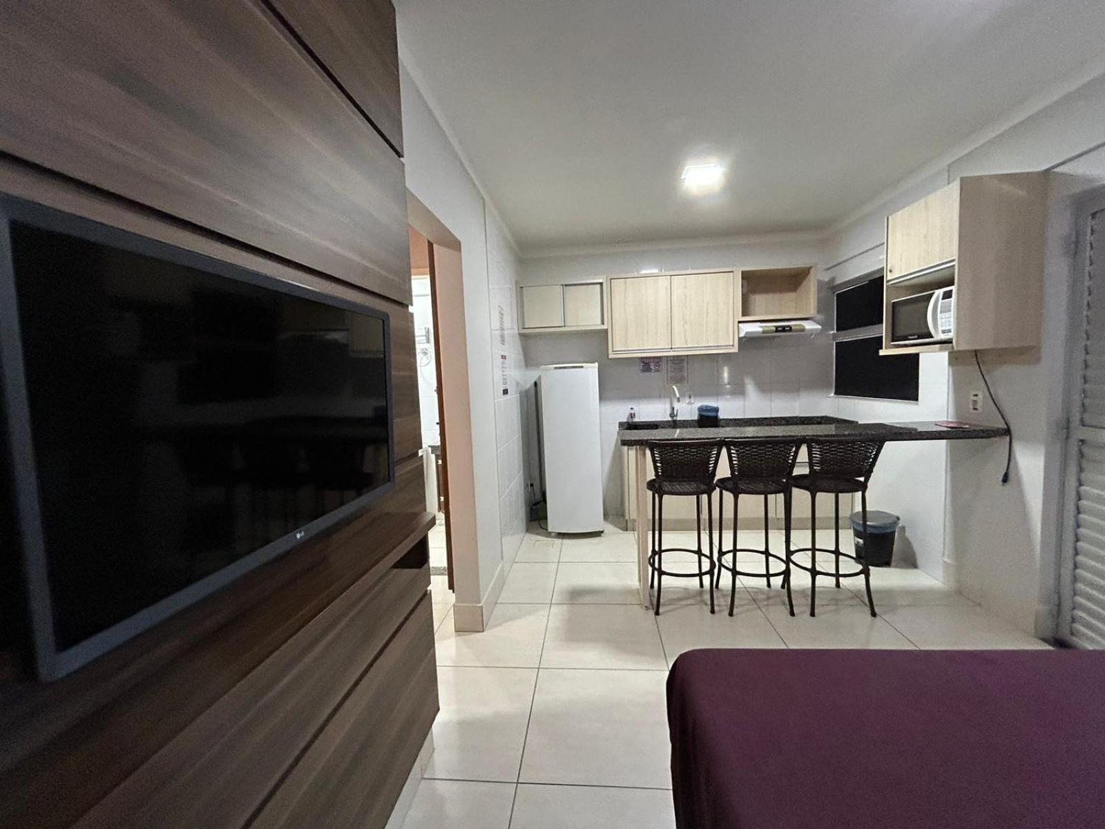 Lacqua Di Roma - Apartamento confortavel e completo com varanda