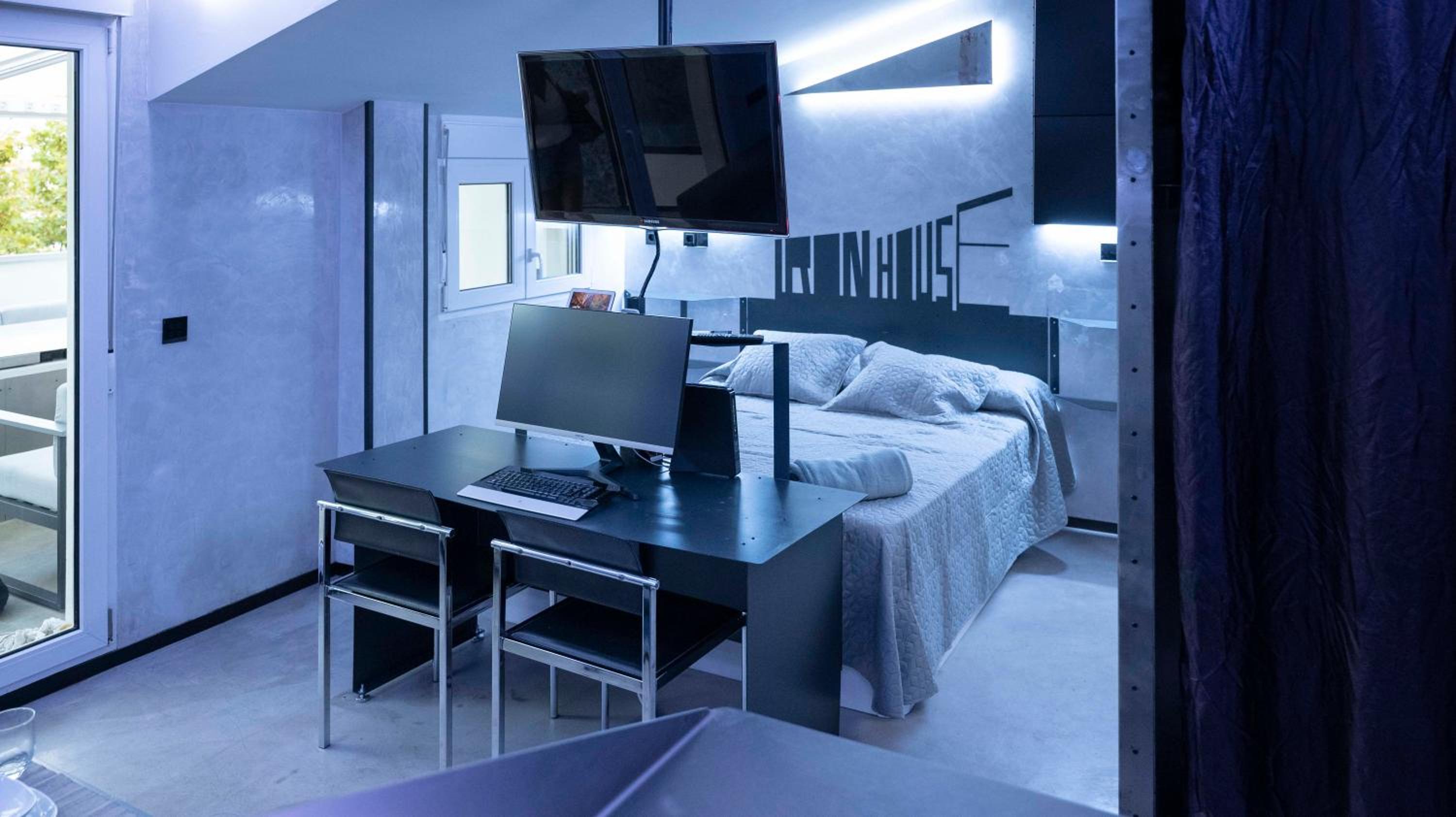 hotel room