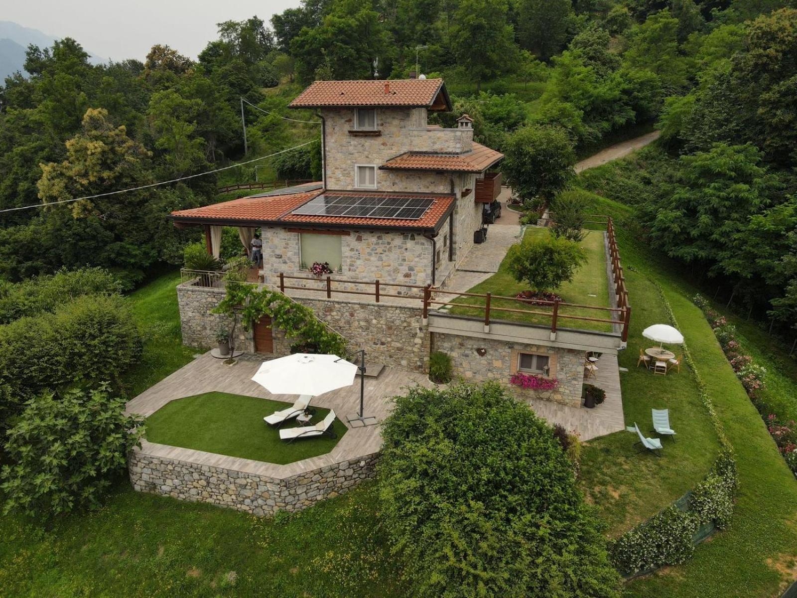 LE LANTERNE view 2