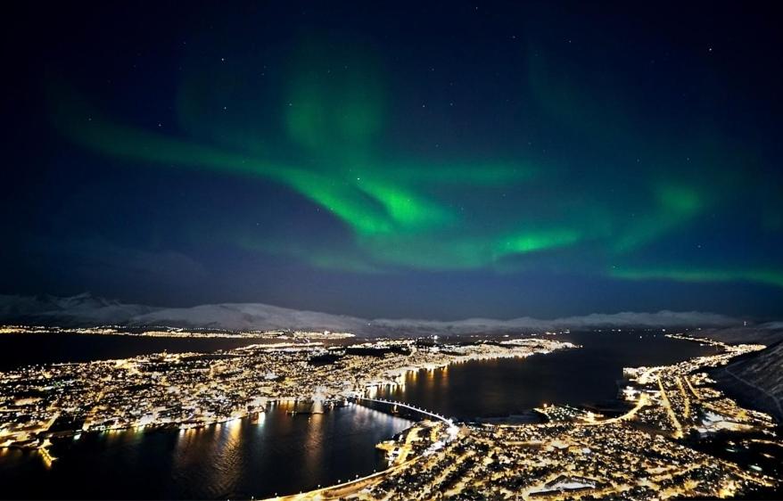 Nydelig hjem nært alt i Tromsø rett med Fjellheisen gratis parkering rett med huset