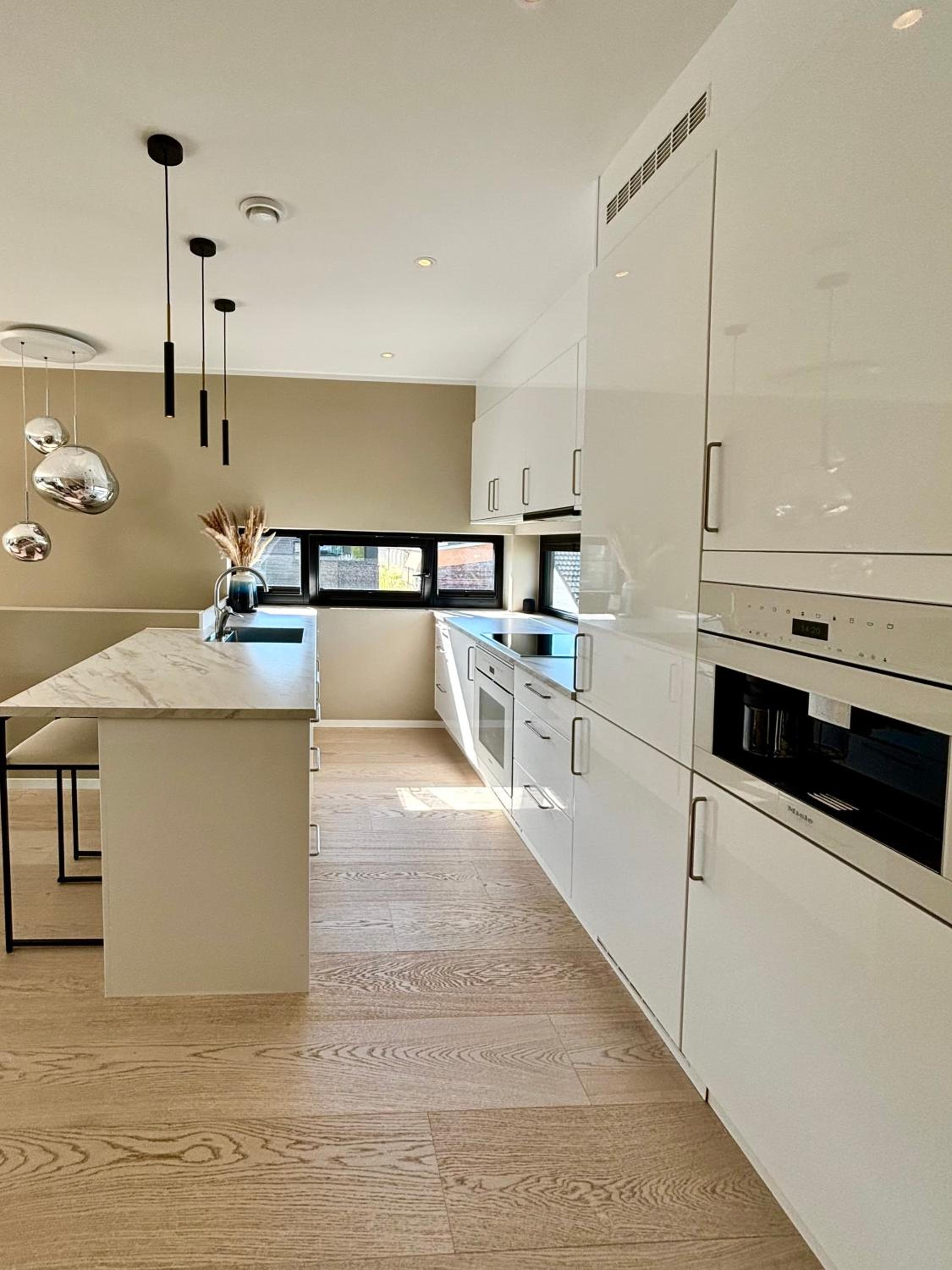 Nydelig hjem nært alt i Tromsø rett med Fjellheisen gratis parkering rett med huset