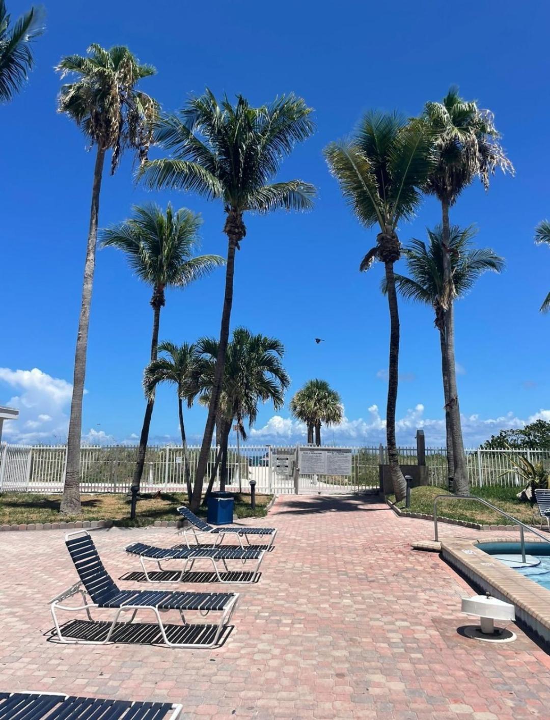 Oceanfront Studio Miami Beach