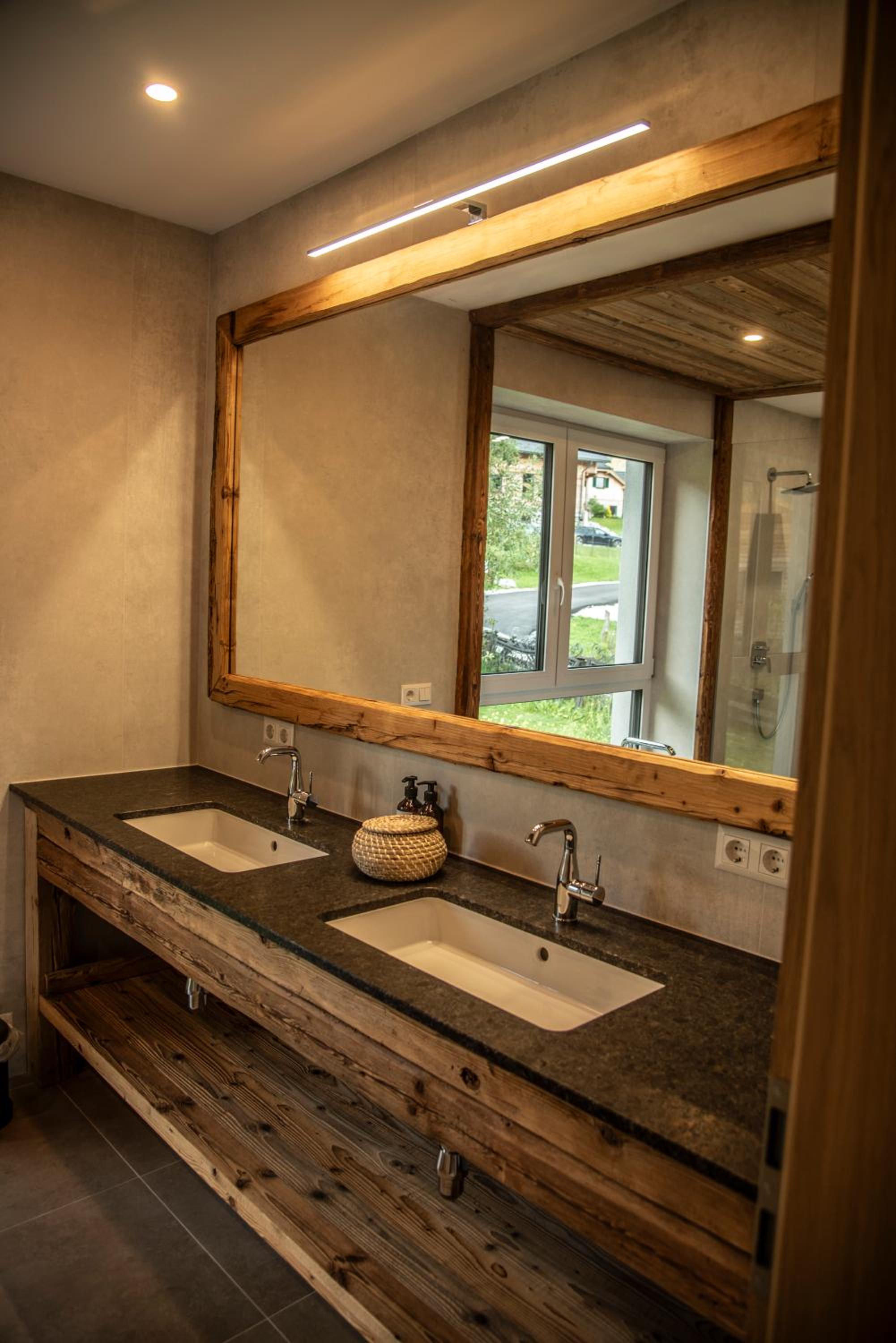 Edelweiss Lodge