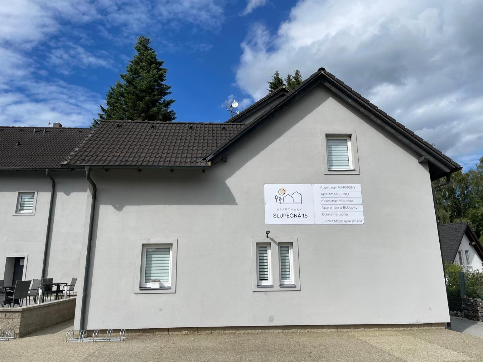 LIPNO Moss Apartment