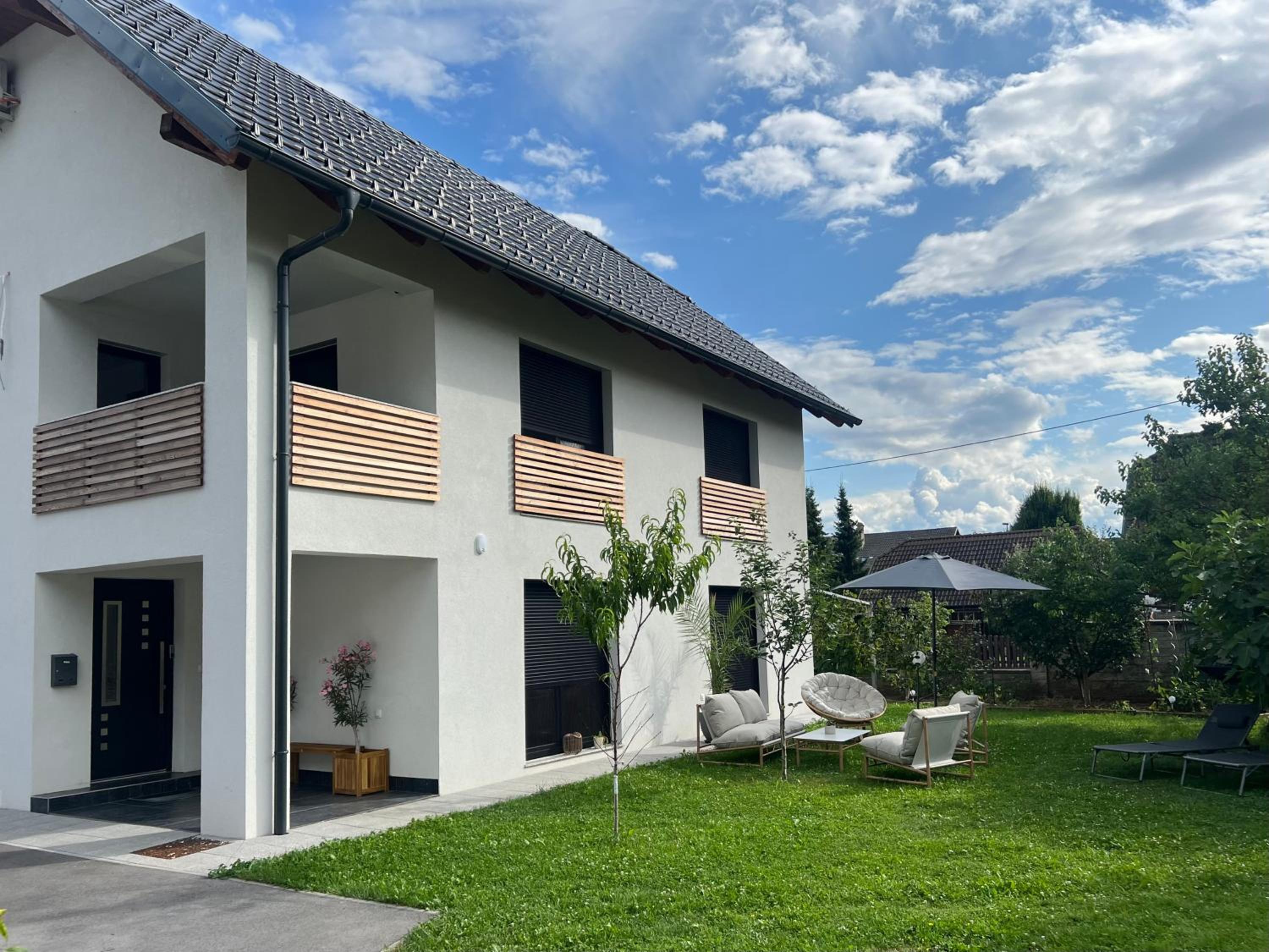 Aura Apartments