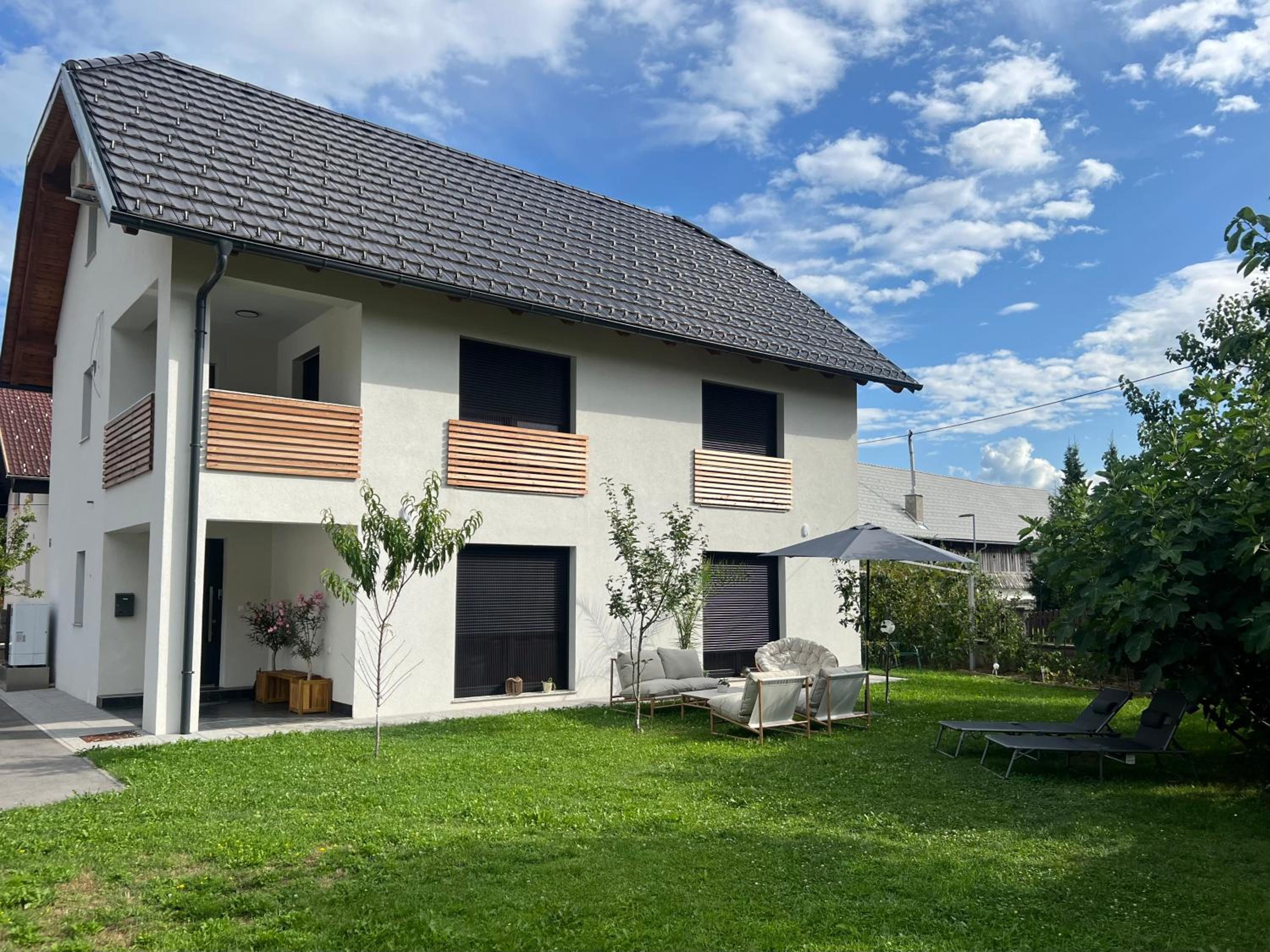 Aura Apartments