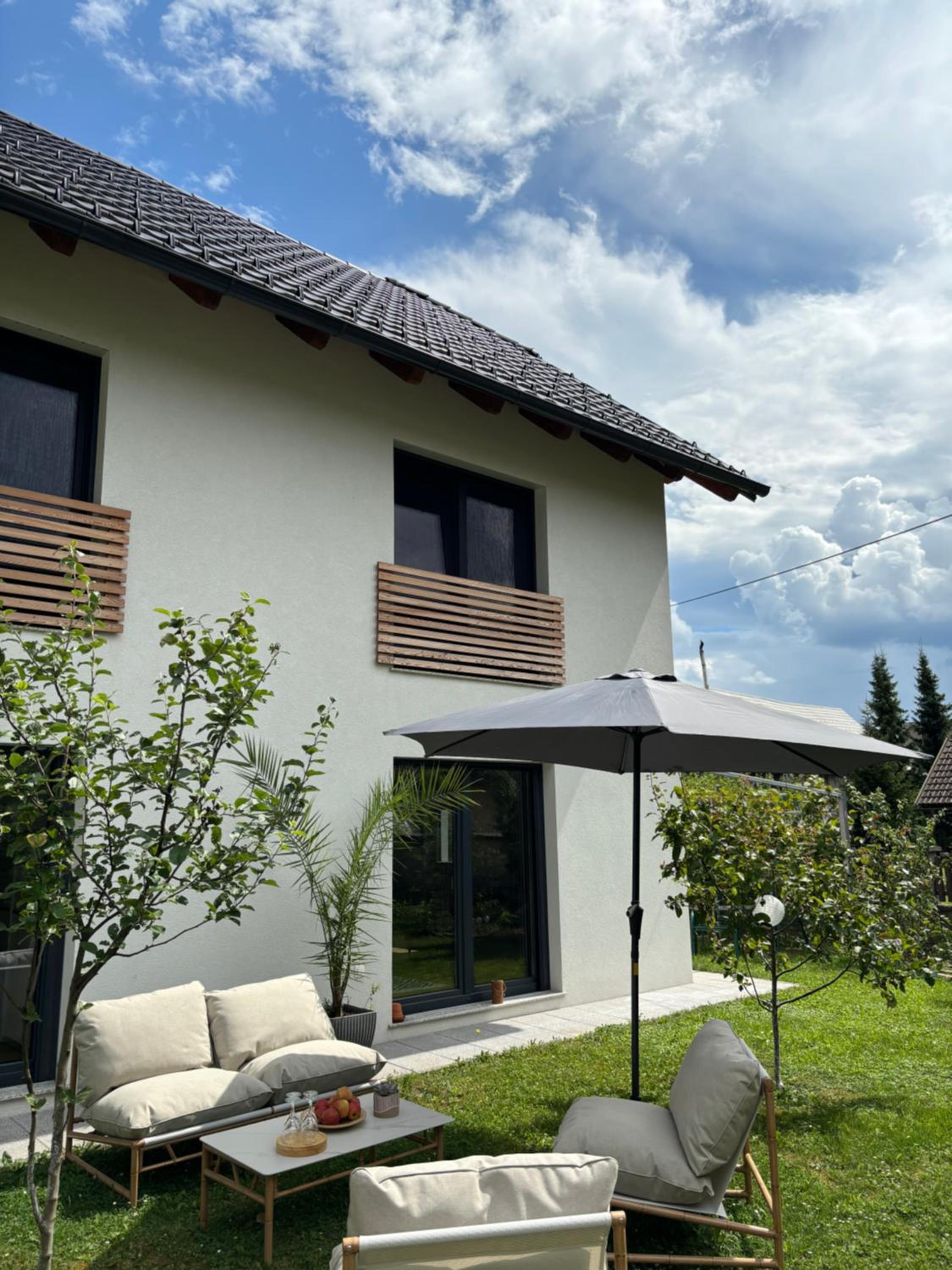 Aura Apartments