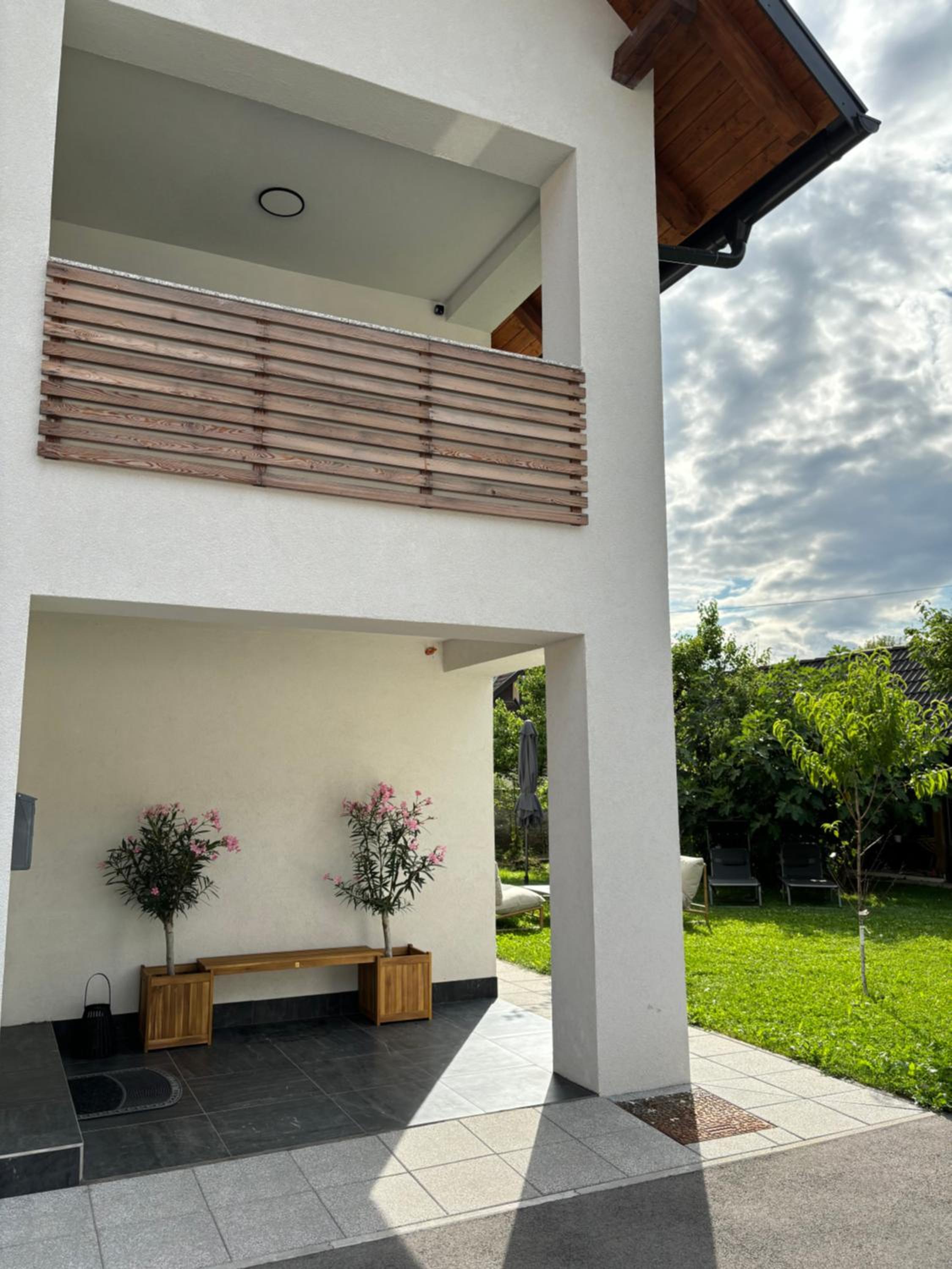 Aura Apartments