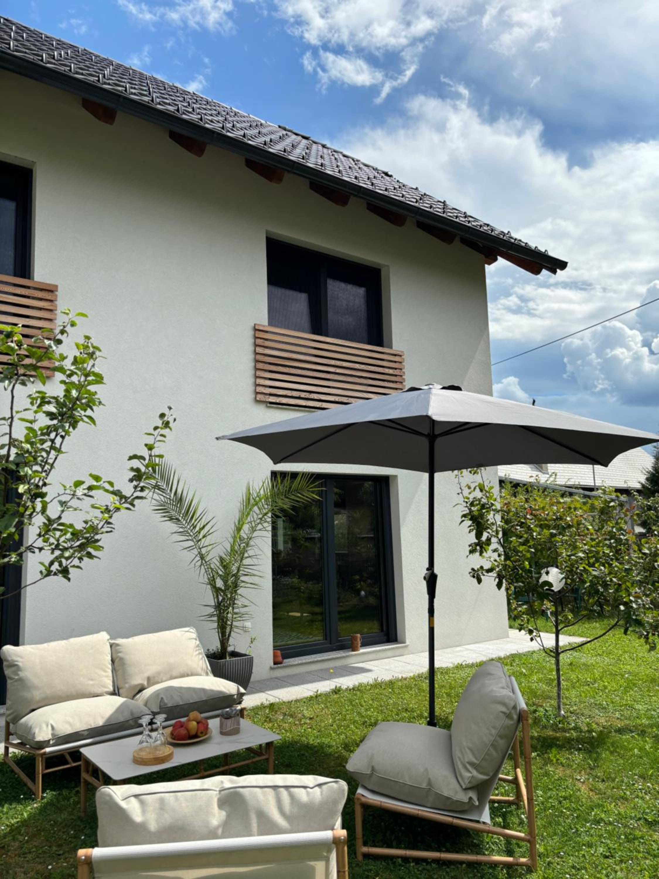 Aura Apartments