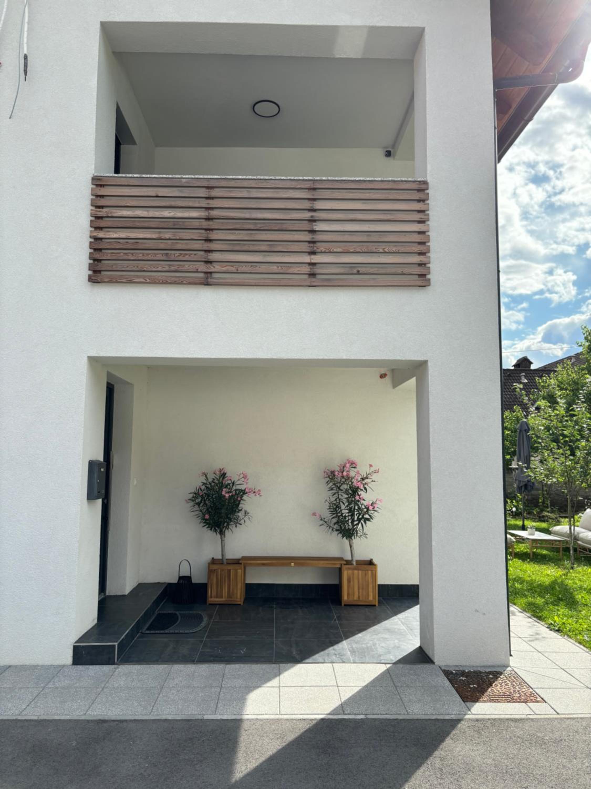 Aura Apartments