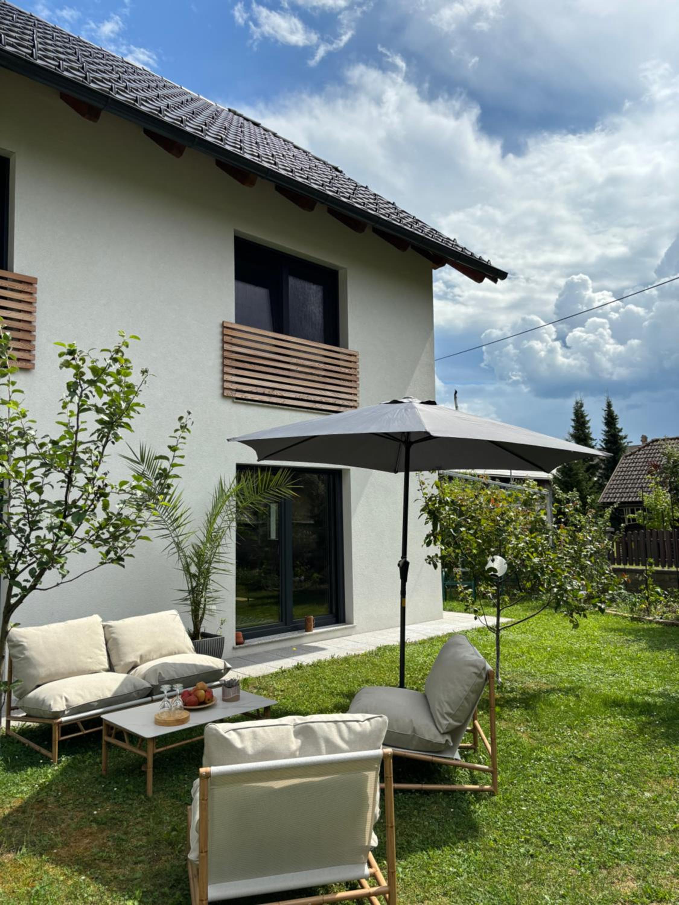 Aura Apartments