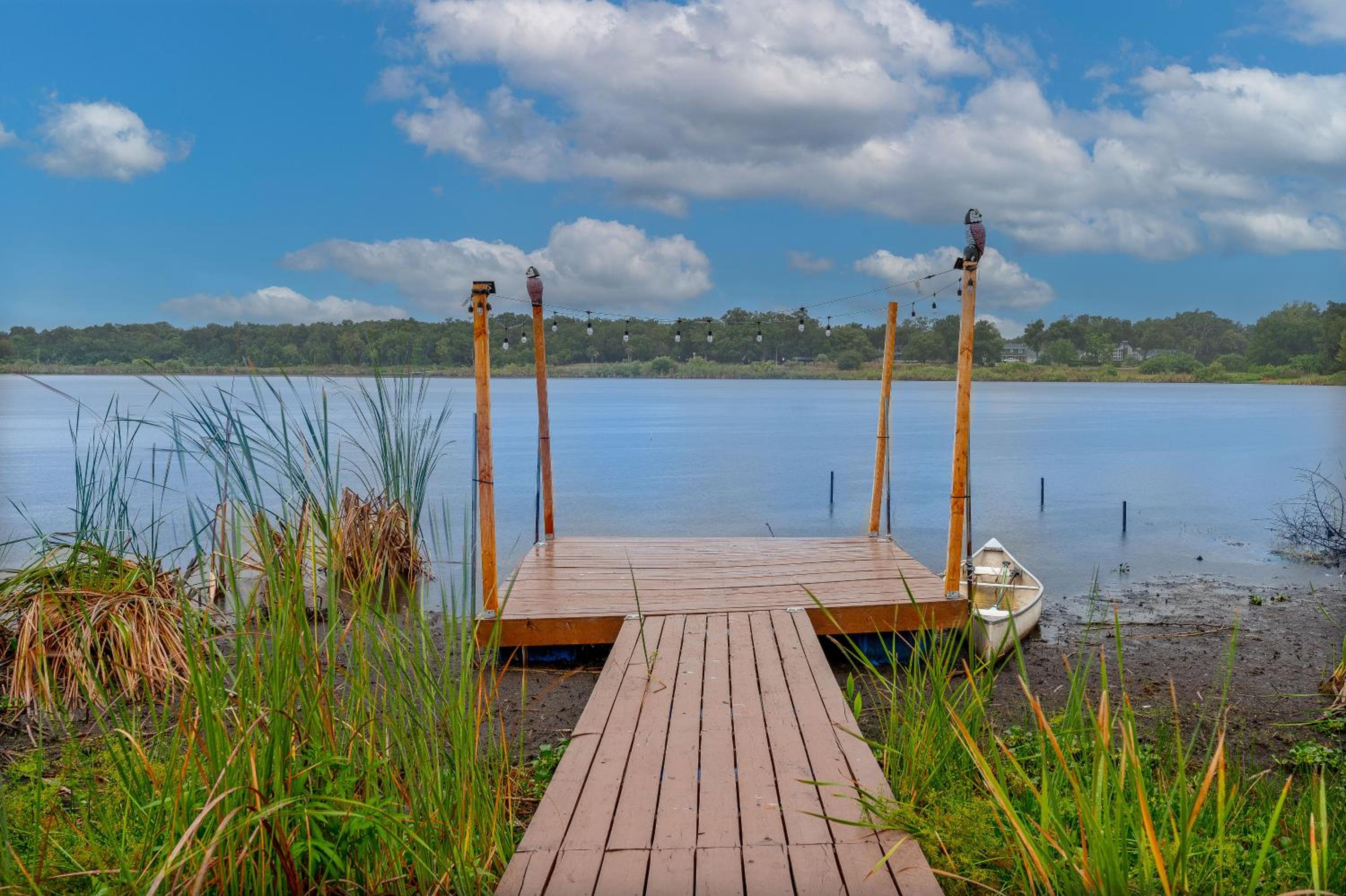 4,800 sf Estate Pool Lake Weddings and Events
