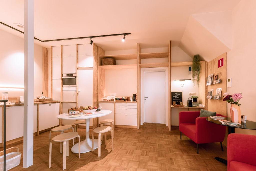 Violet Suites