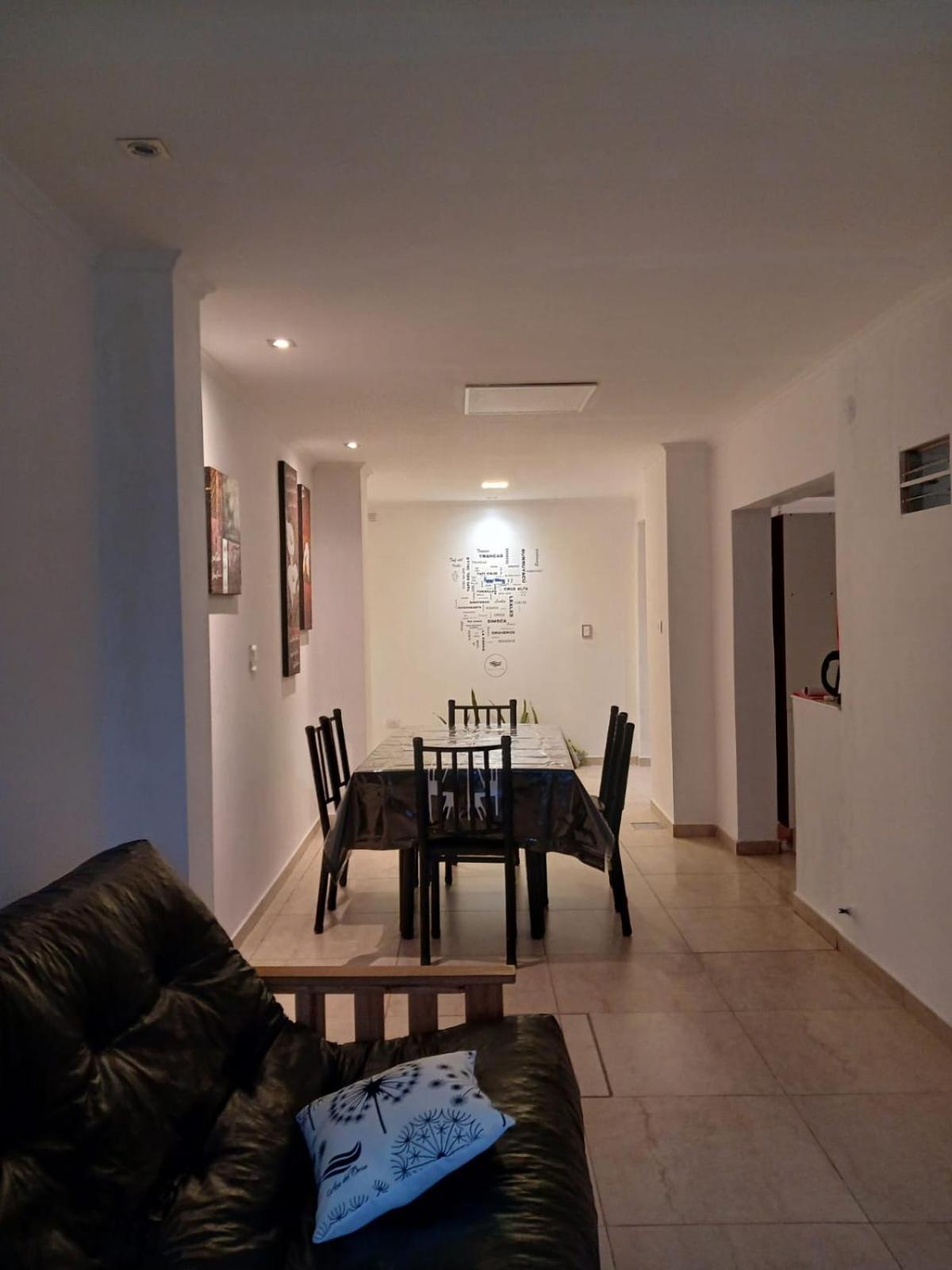 Aires del Cerro House Piscina
