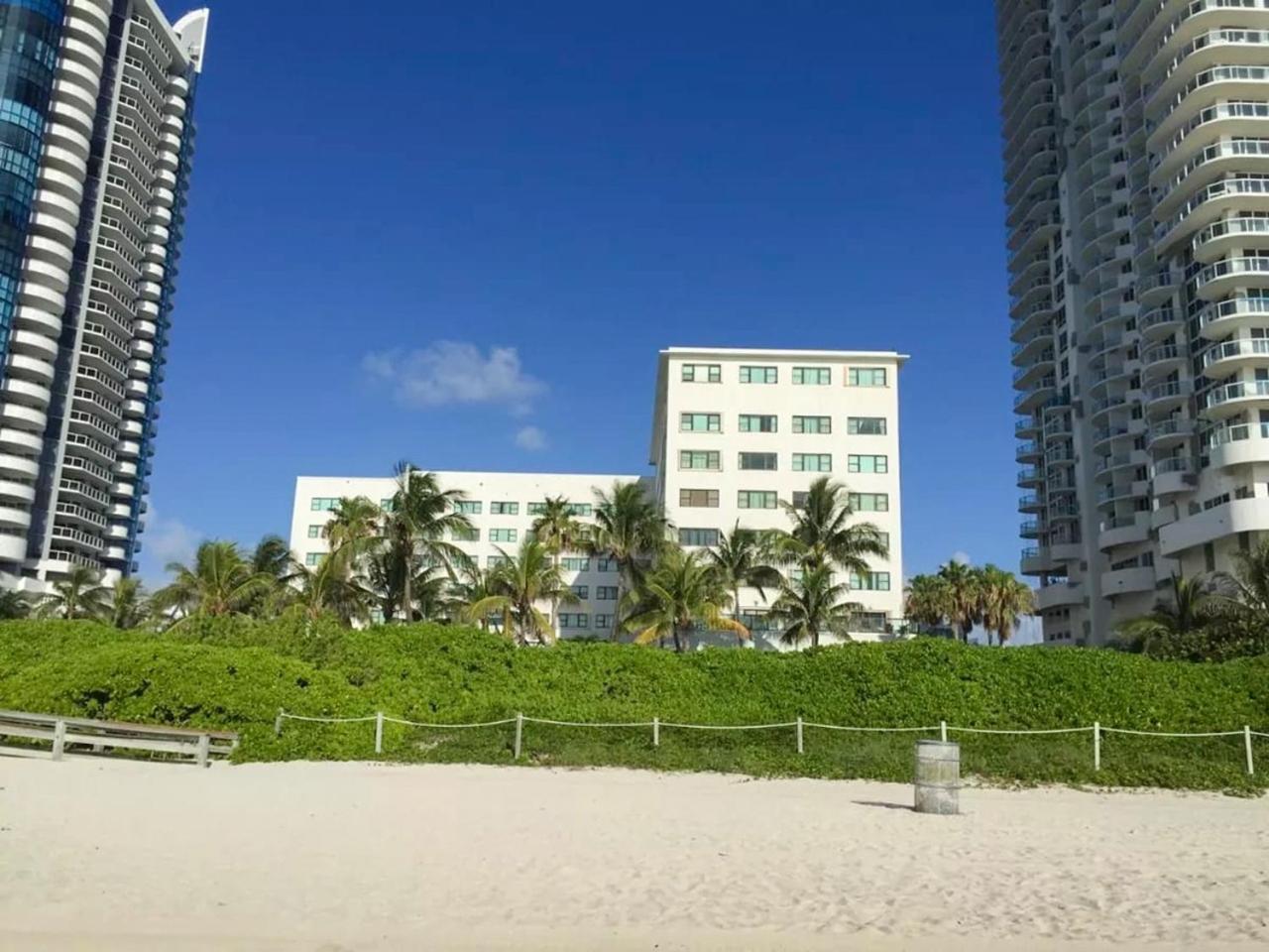 Oceanfront Studio Miami Beach