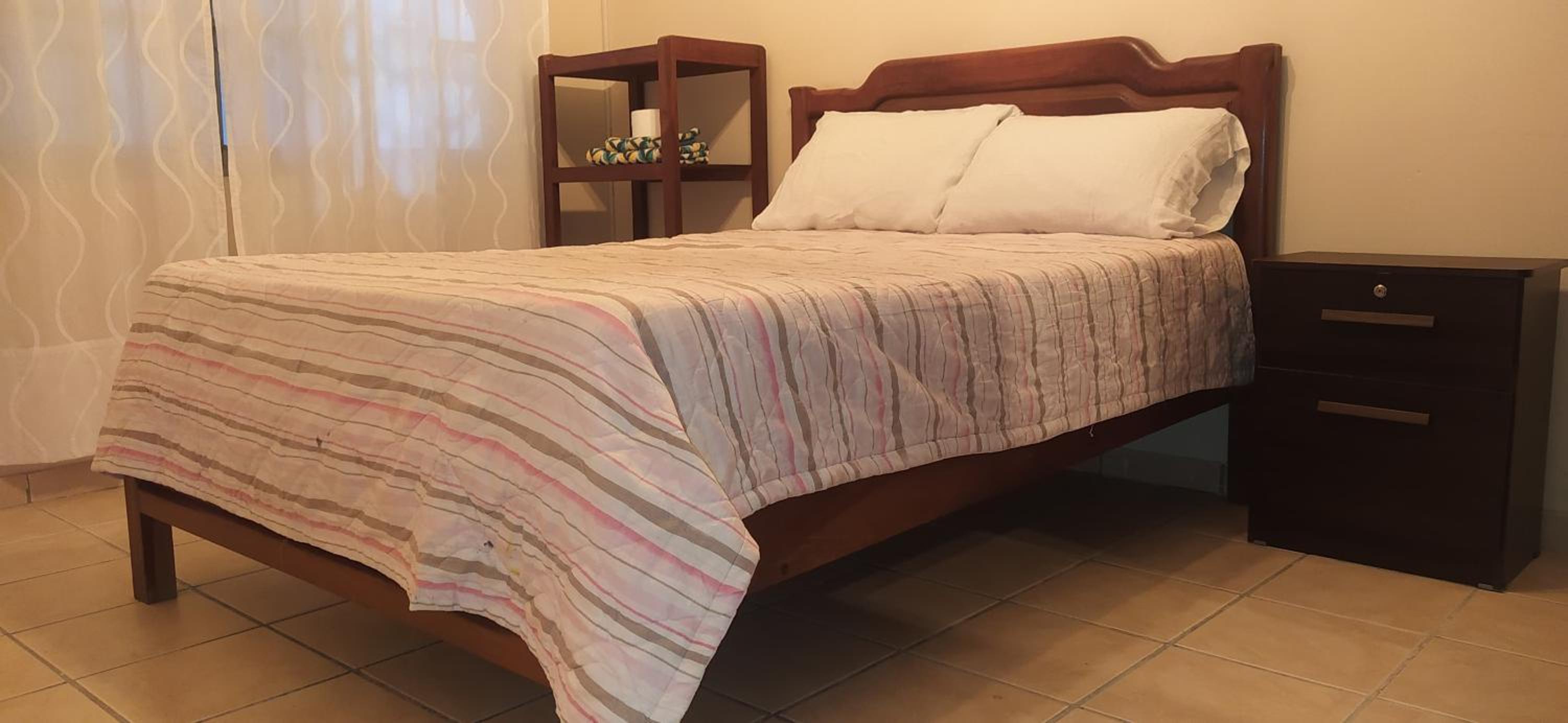 Departamento, 2 habitaciones, sala, cocina y baño