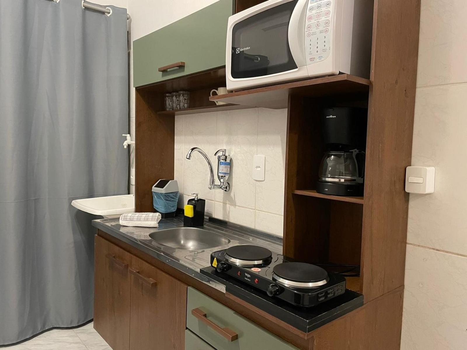 Large Studios 2km from Vila Germanica