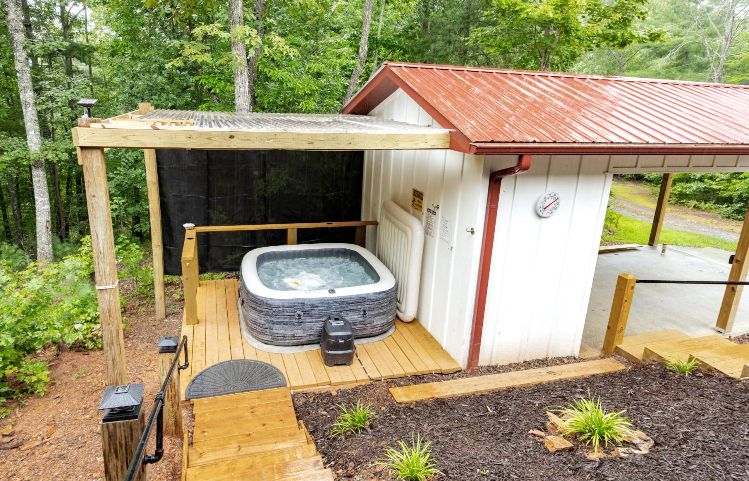 Knollwood Love Shack