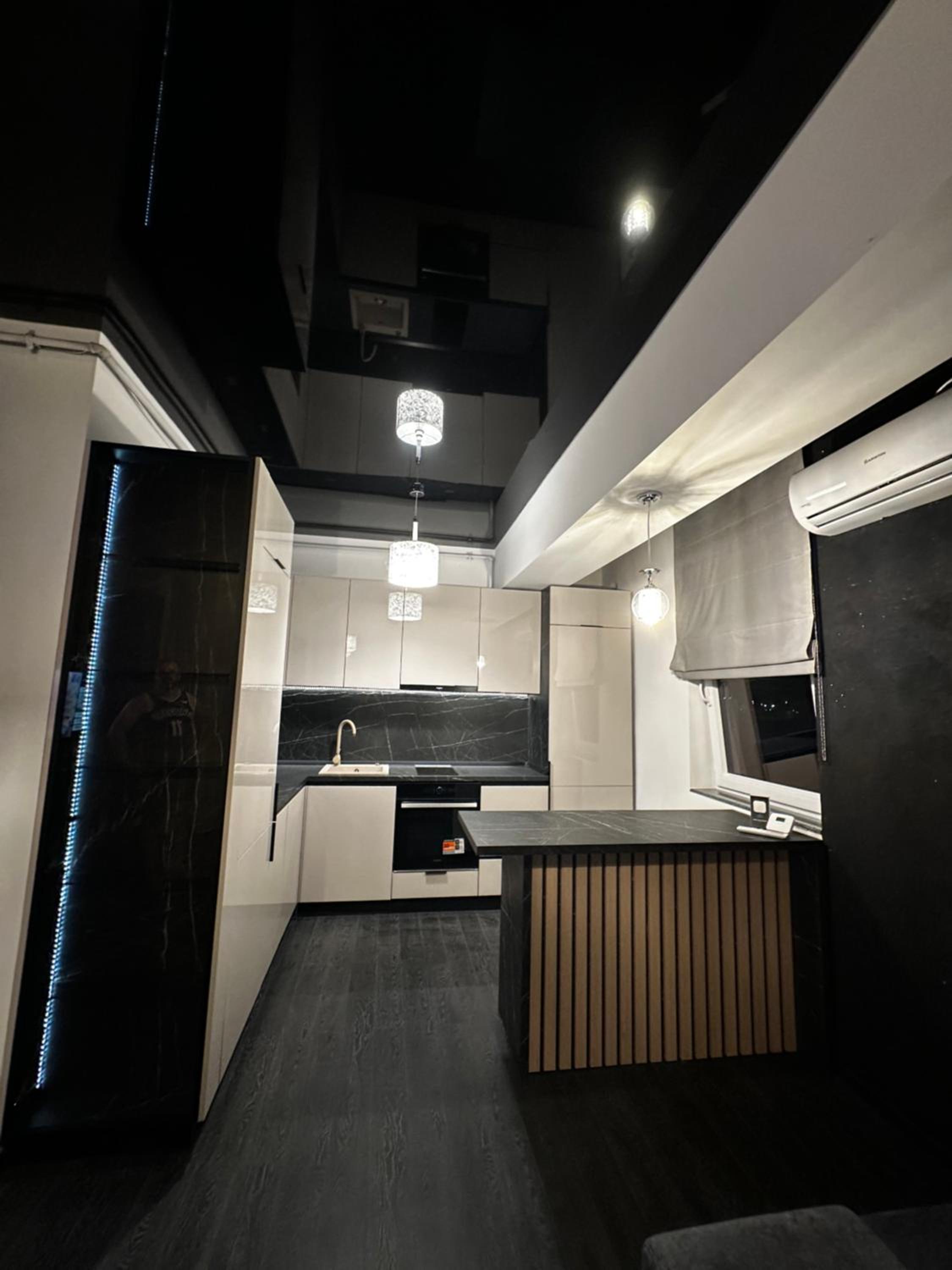 MACRIS BLiSs Black