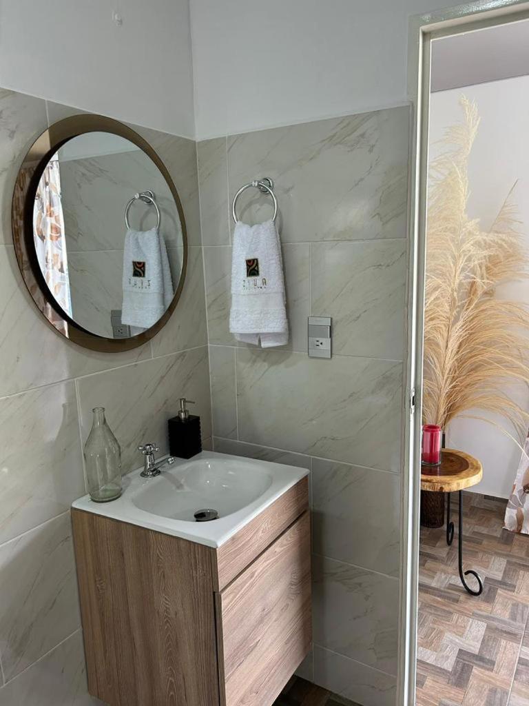 Ziwa Ecohotel Roldanillo Valle - Cabaña Lewa
