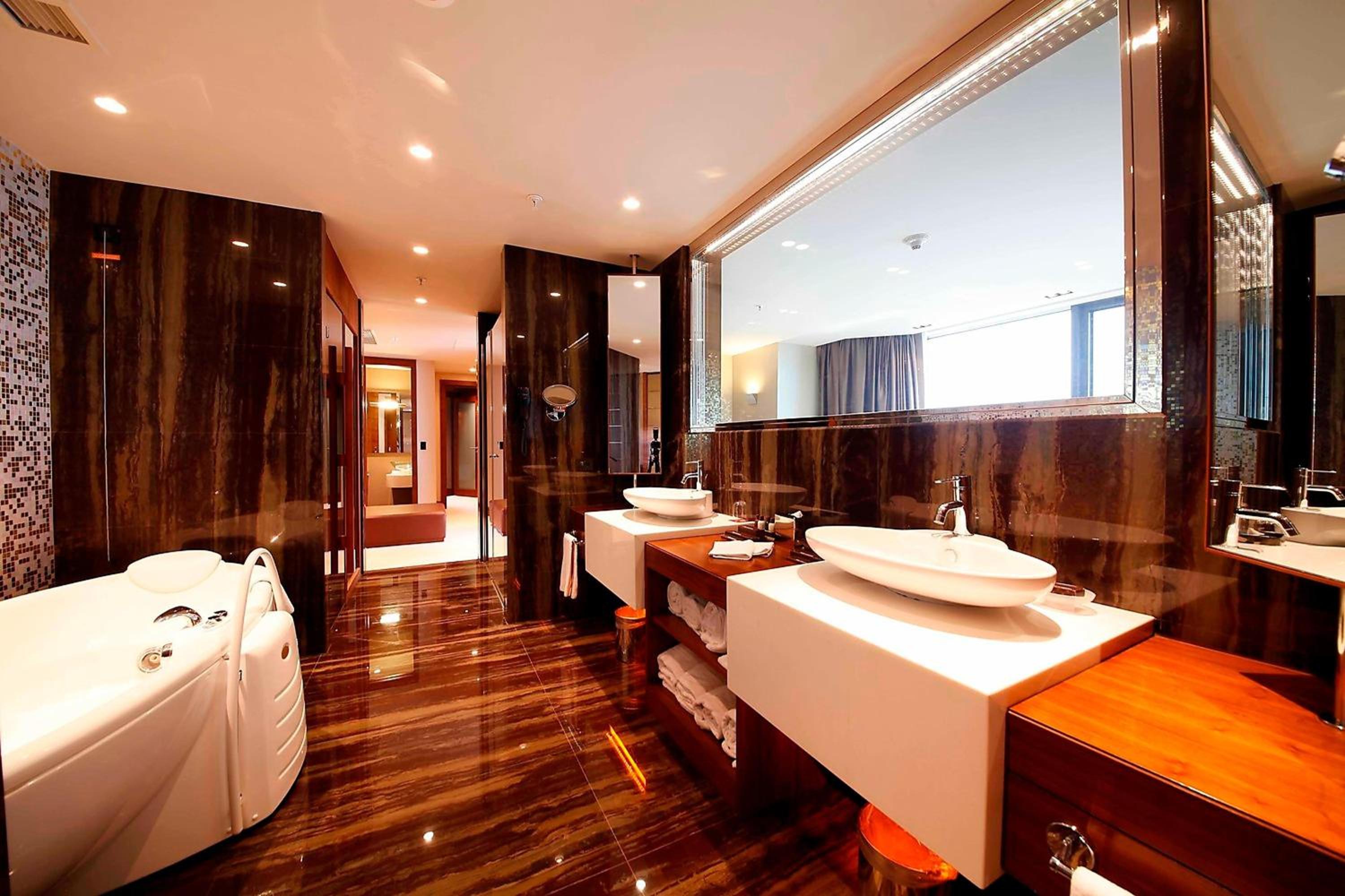 Sheraton Istanbul Atakoy Hotel - Image 125