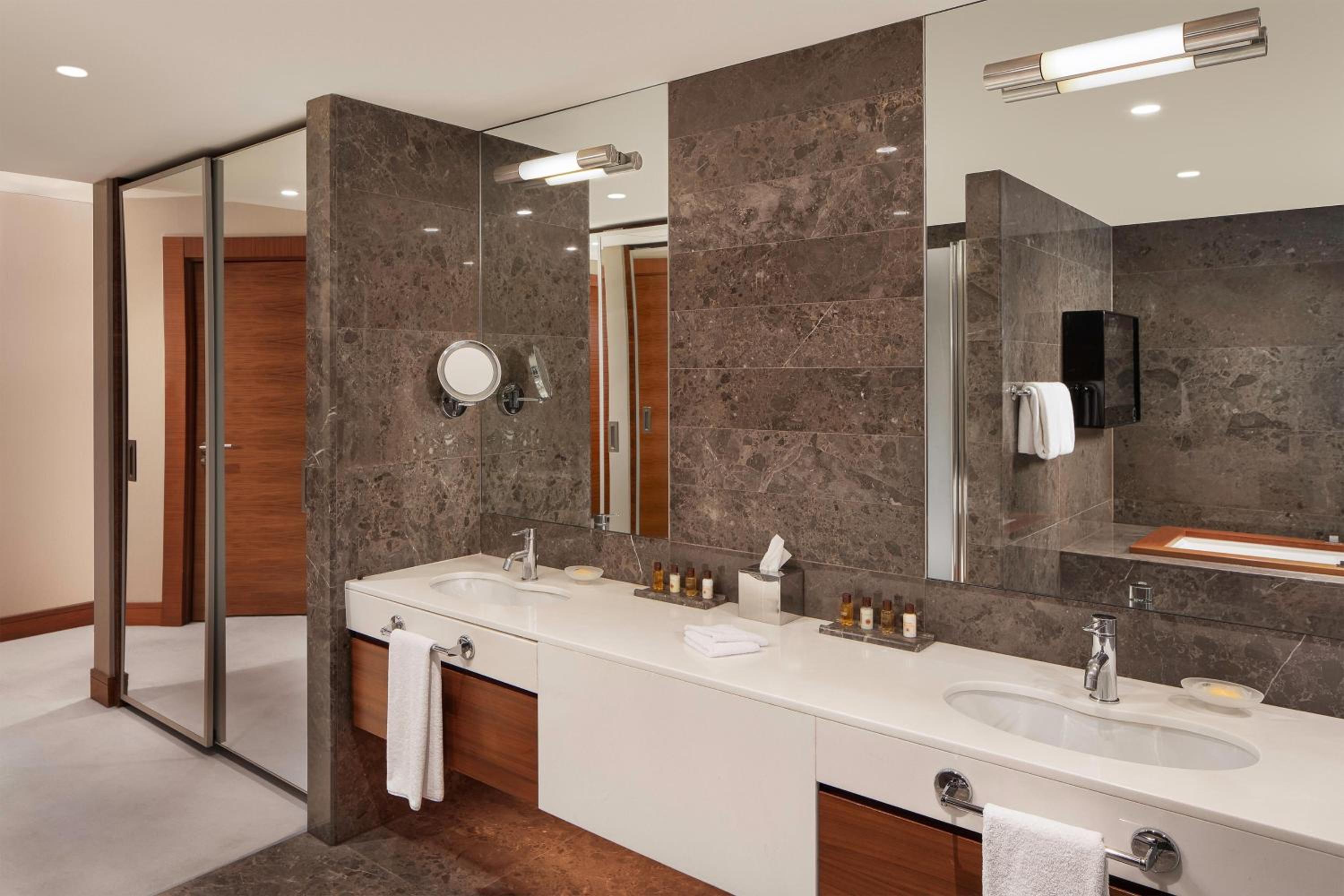 Sheraton Istanbul Atakoy Hotel - Image 123