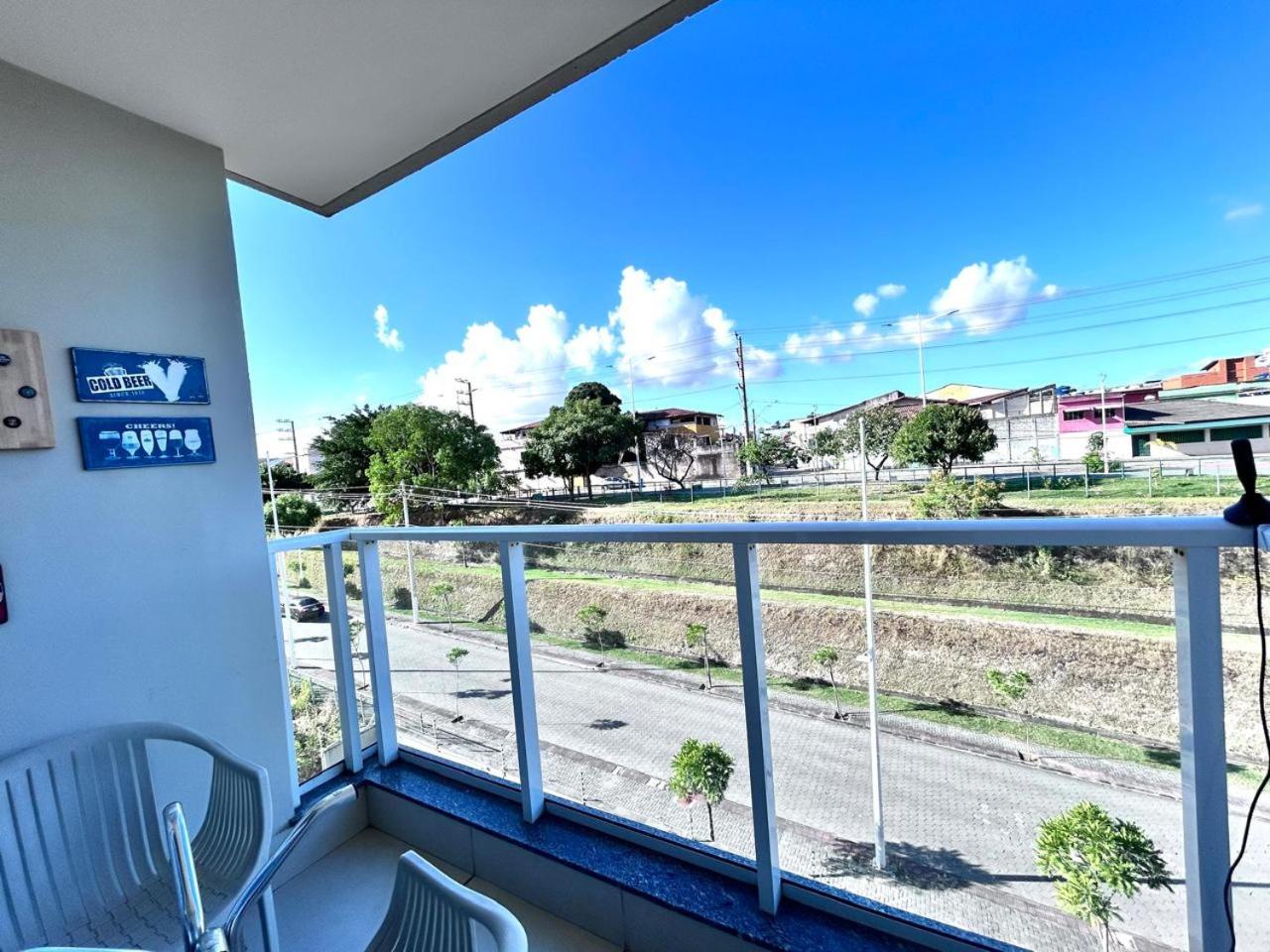 2 quartos, suíte, Jardim Camburi, perto de tudo