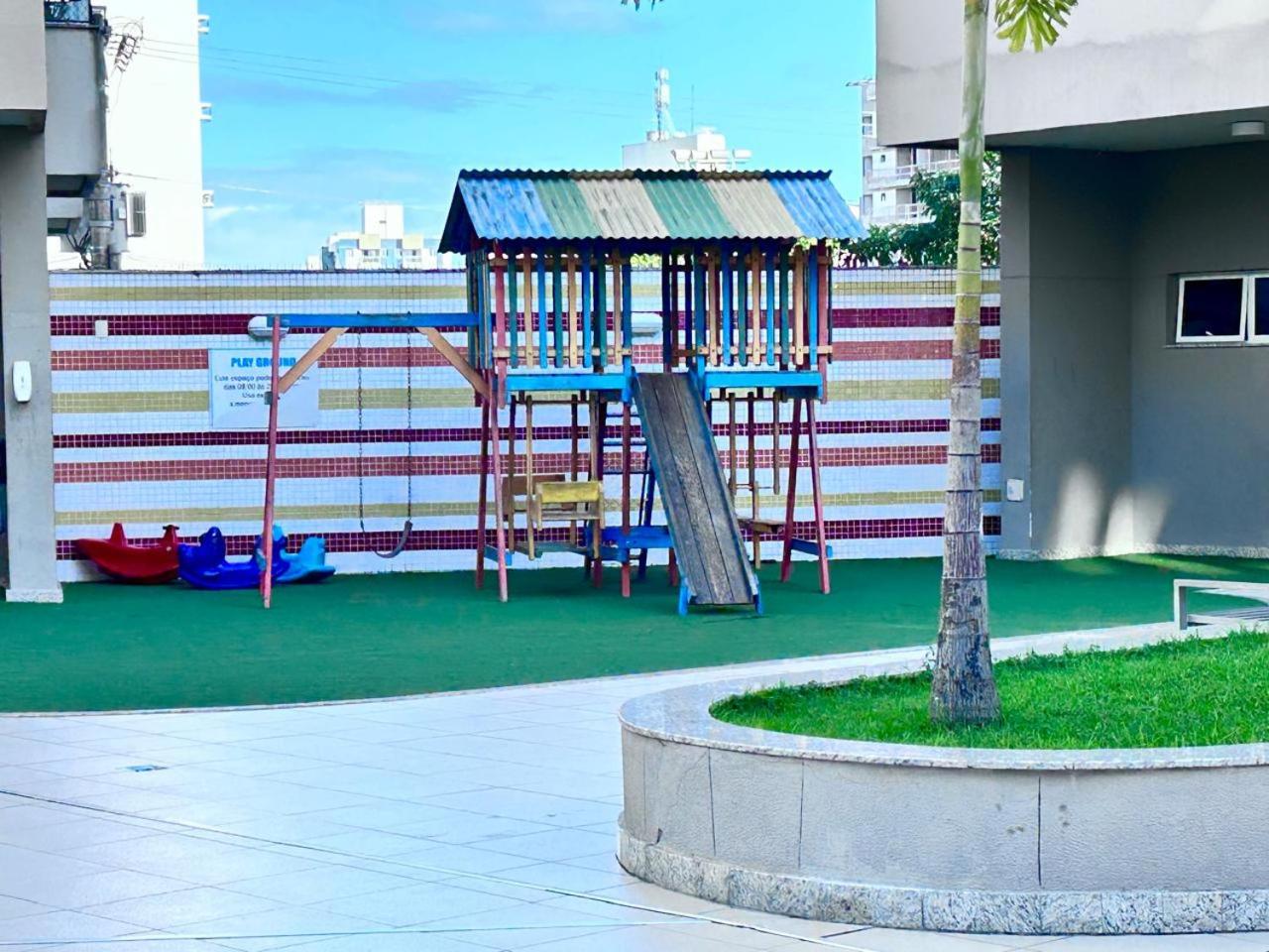 2 quartos, suíte, Jardim Camburi, perto de tudo