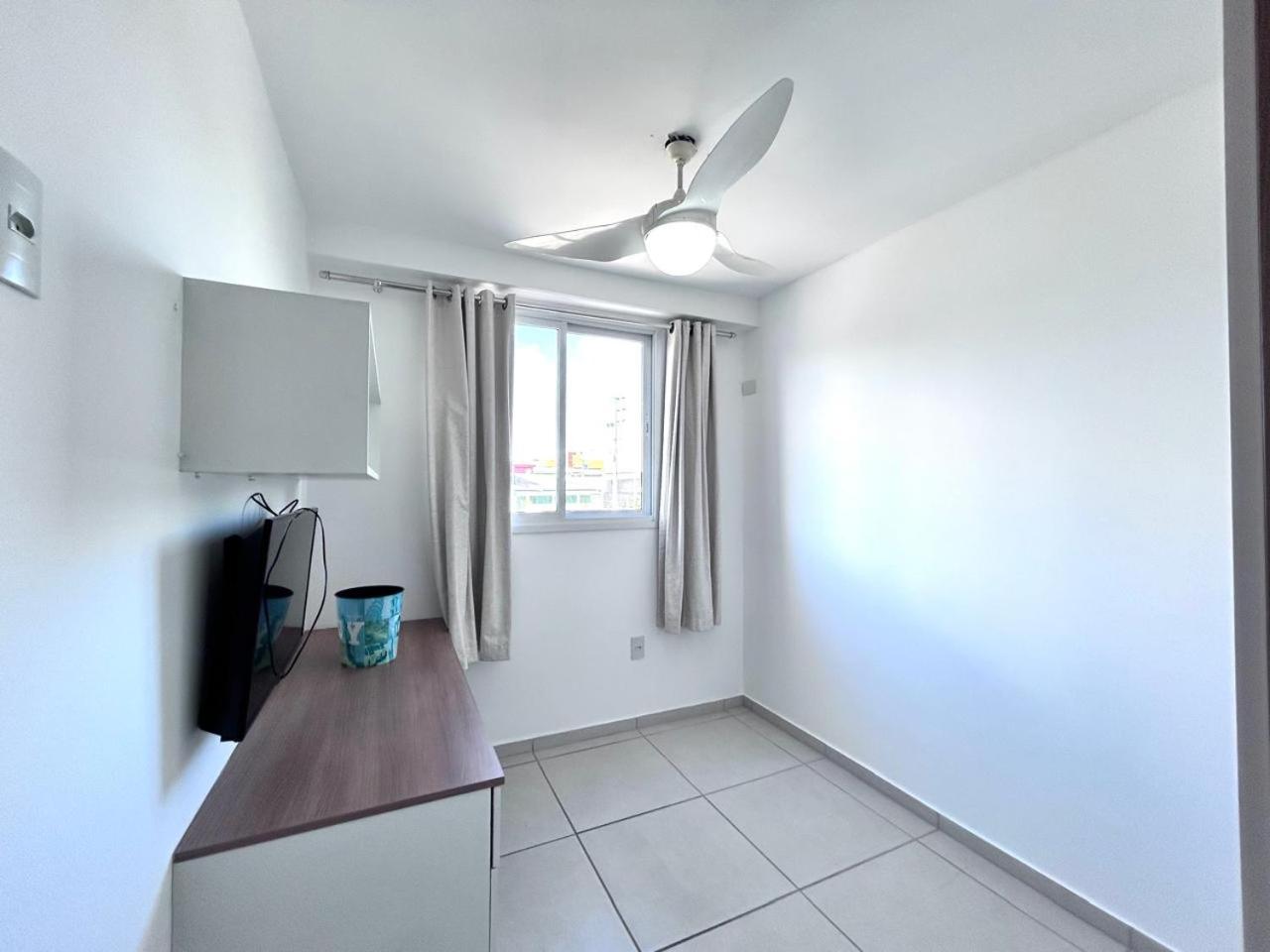 2 quartos, suíte, Jardim Camburi, perto de tudo