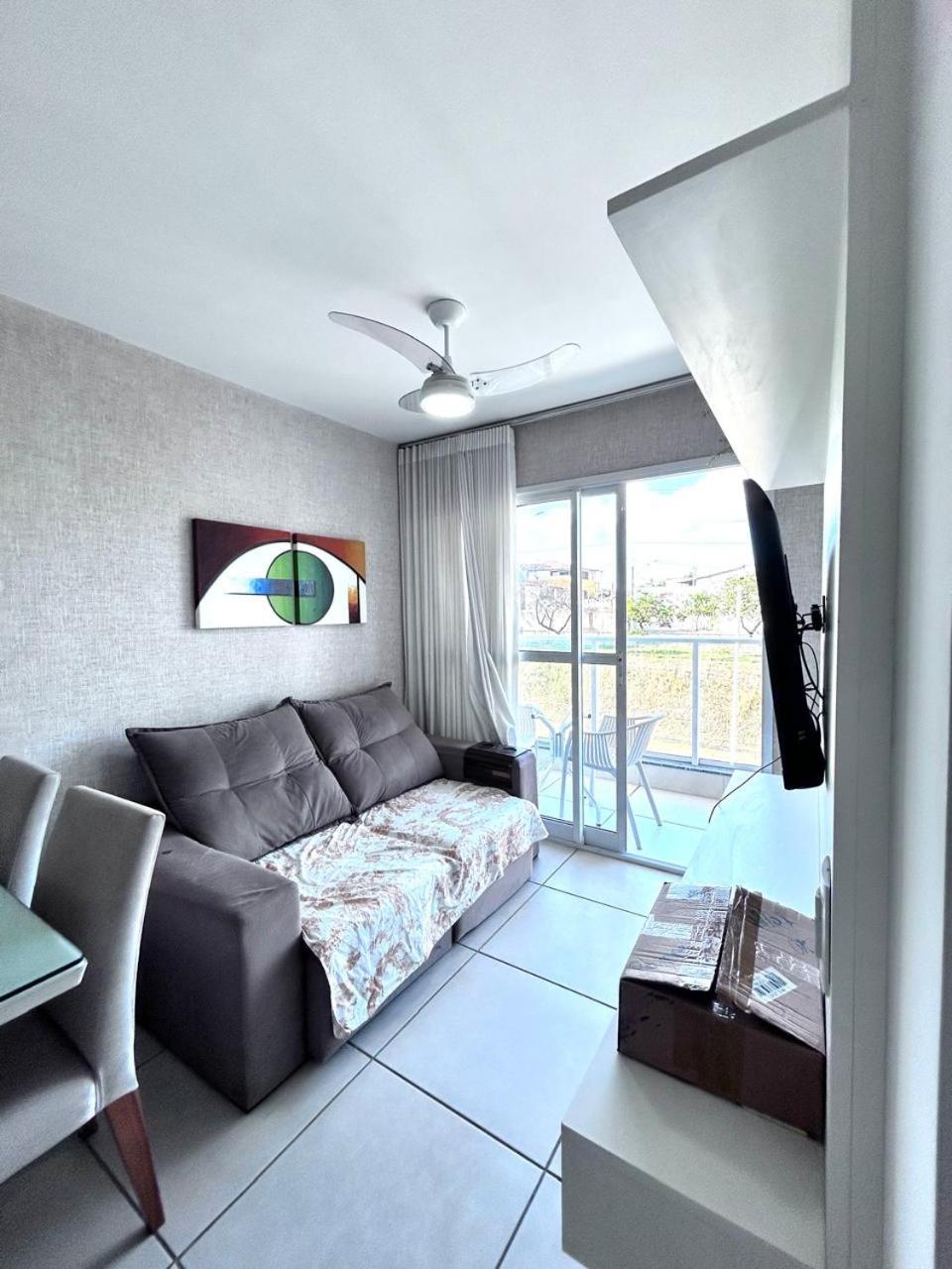 2 quartos, suíte, Jardim Camburi, perto de tudo