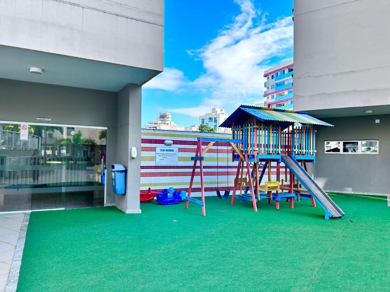 2 quartos, suíte, Jardim Camburi, perto de tudo