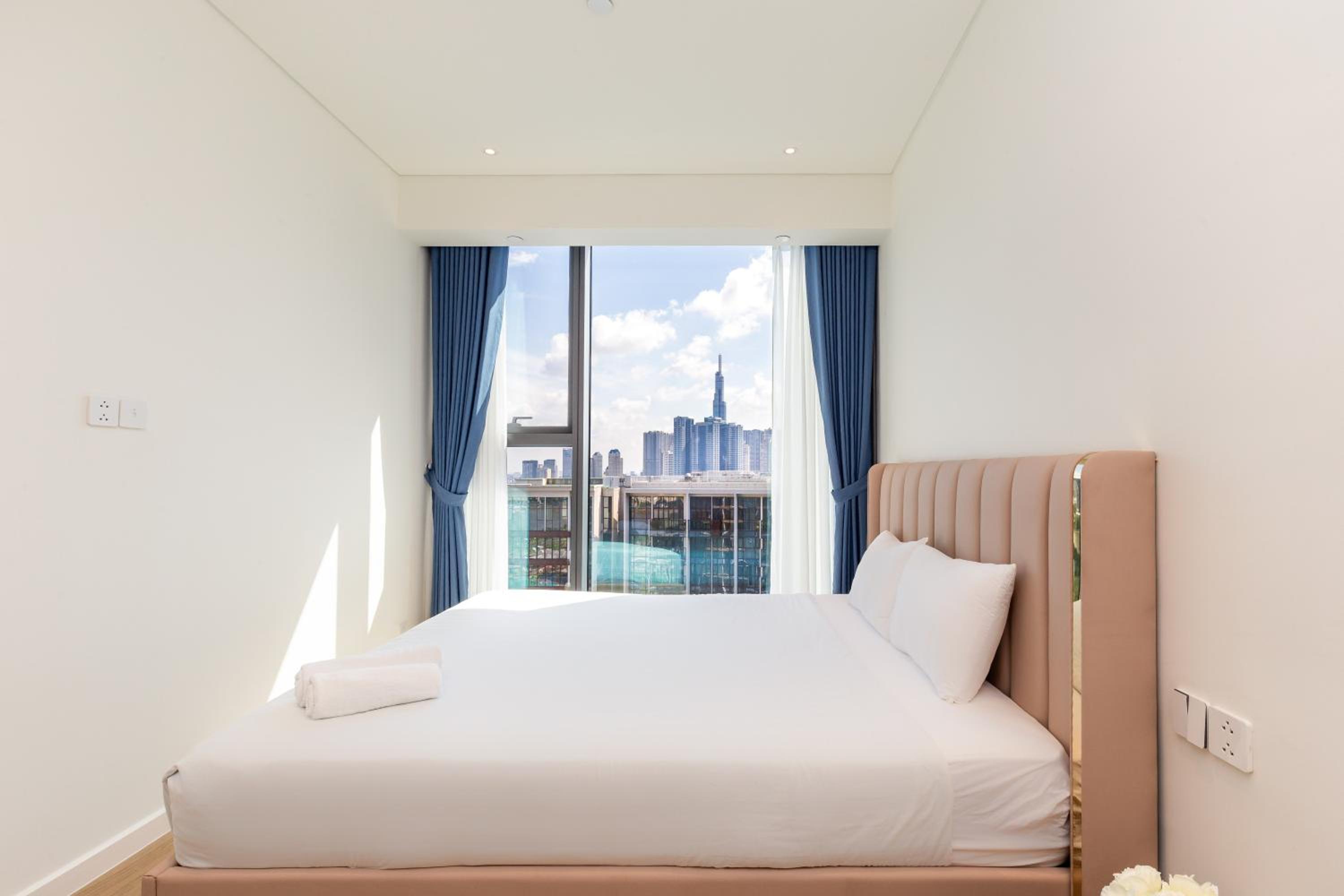 The Opera Apartment Cental Saigon Free Pool-Gym-Sauna Room- Golf Mini