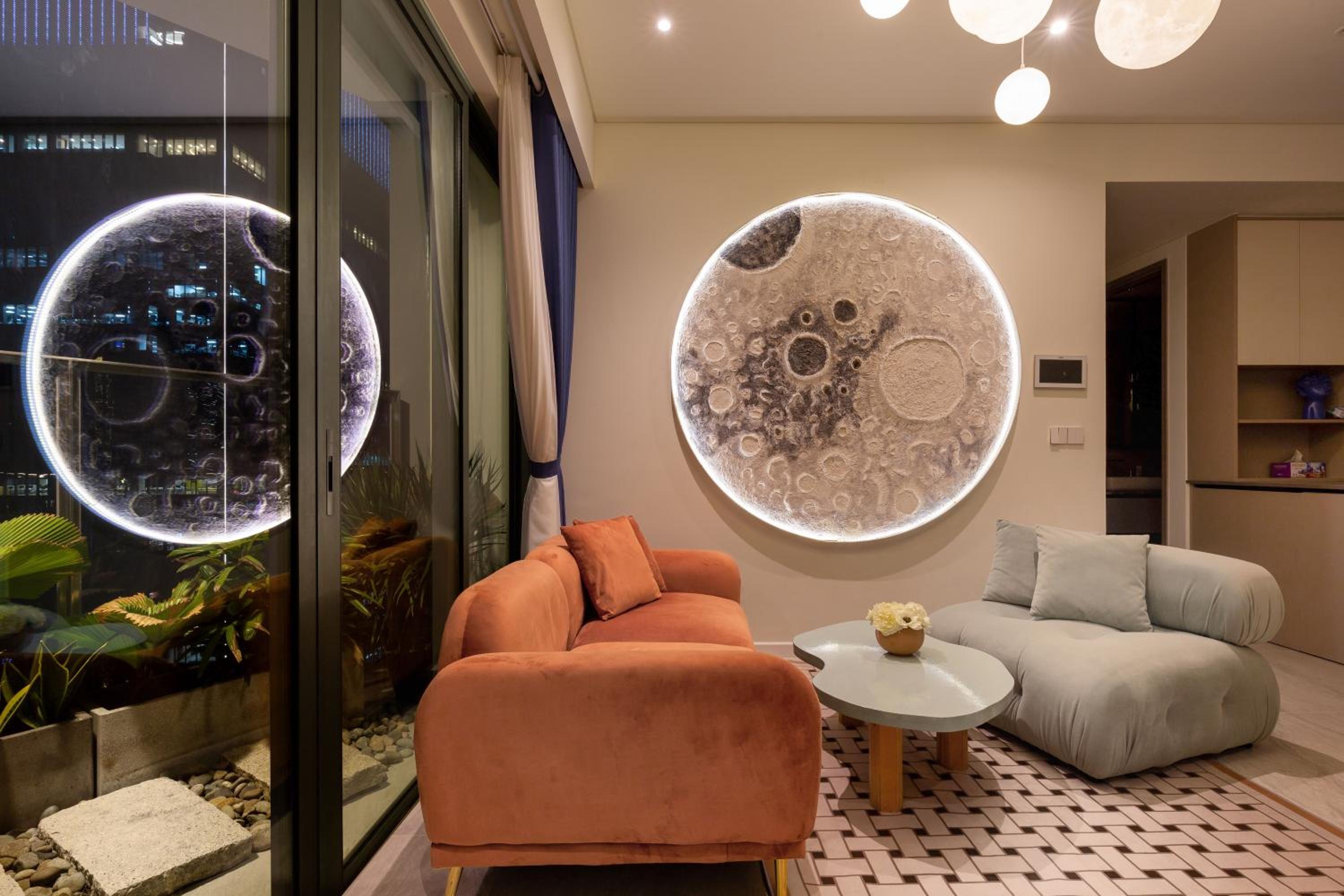 The Opera Apartment Cental Saigon Free Pool-Gym-Sauna Room- Golf Mini