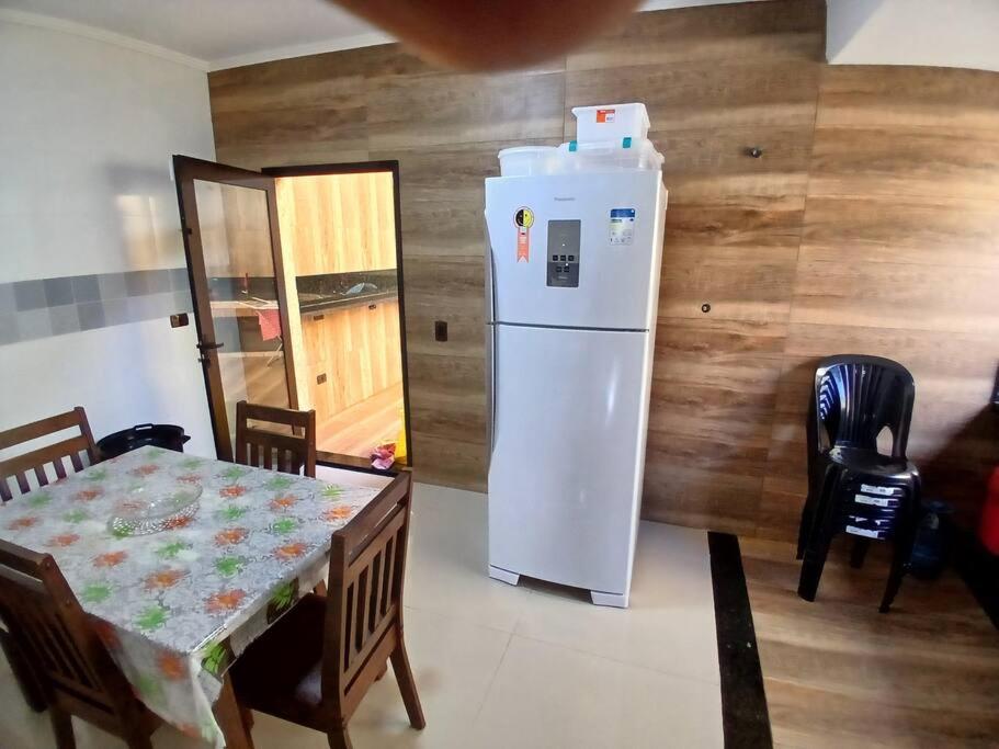20m dapraia centro2 vagaschurras 2suites tudo NOVO