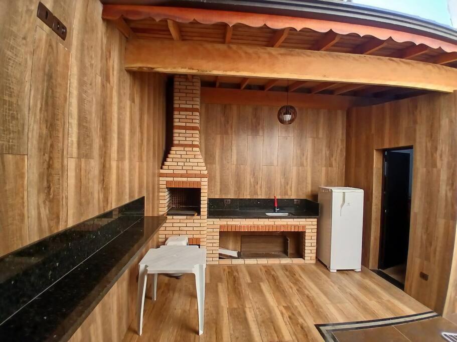 20m dapraia centro2 vagaschurras 2suites tudo NOVO