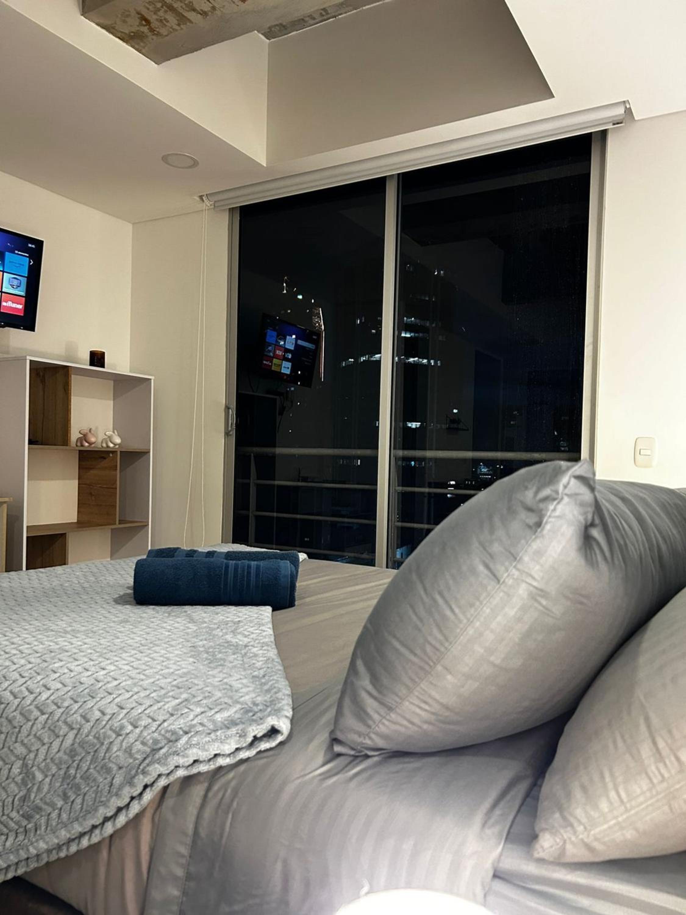 Hermoso apartamento con vista al atardecer 312