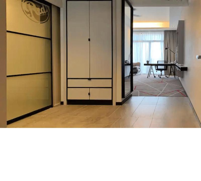 M101 Dang Wangi remote work-friendly suite