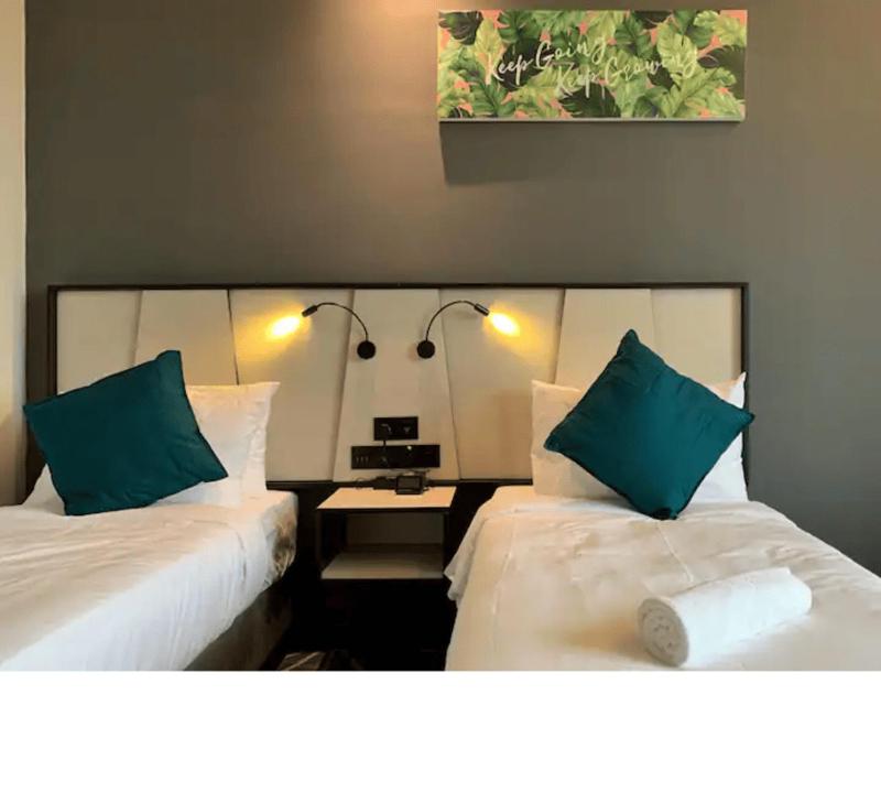 M101 Dang Wangi remote work-friendly suite