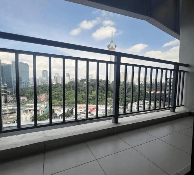 M101 Dang Wangi remote work-friendly suite
