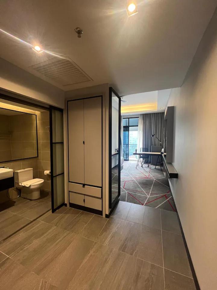 M101 Dang Wangi remote work-friendly suite