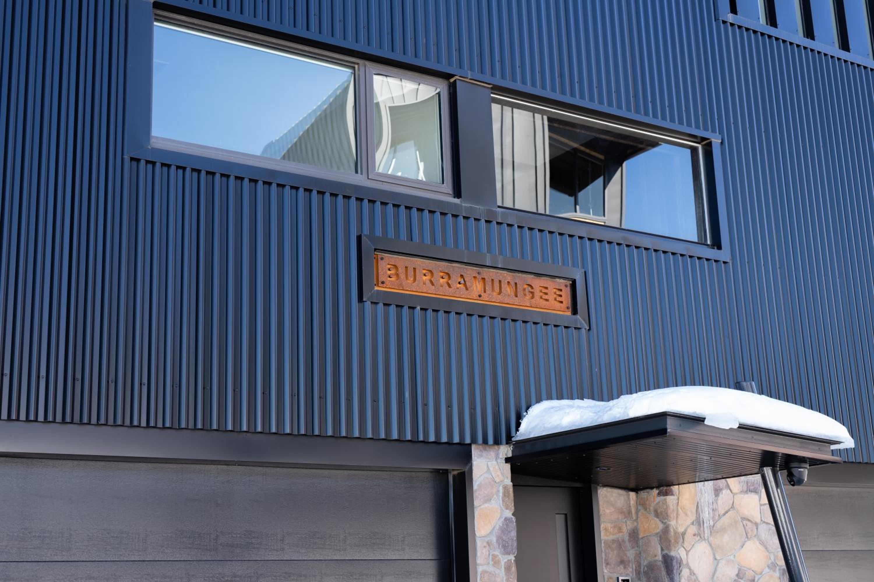 Burramungee Luxurious Alpine Retreat Mt Hotham