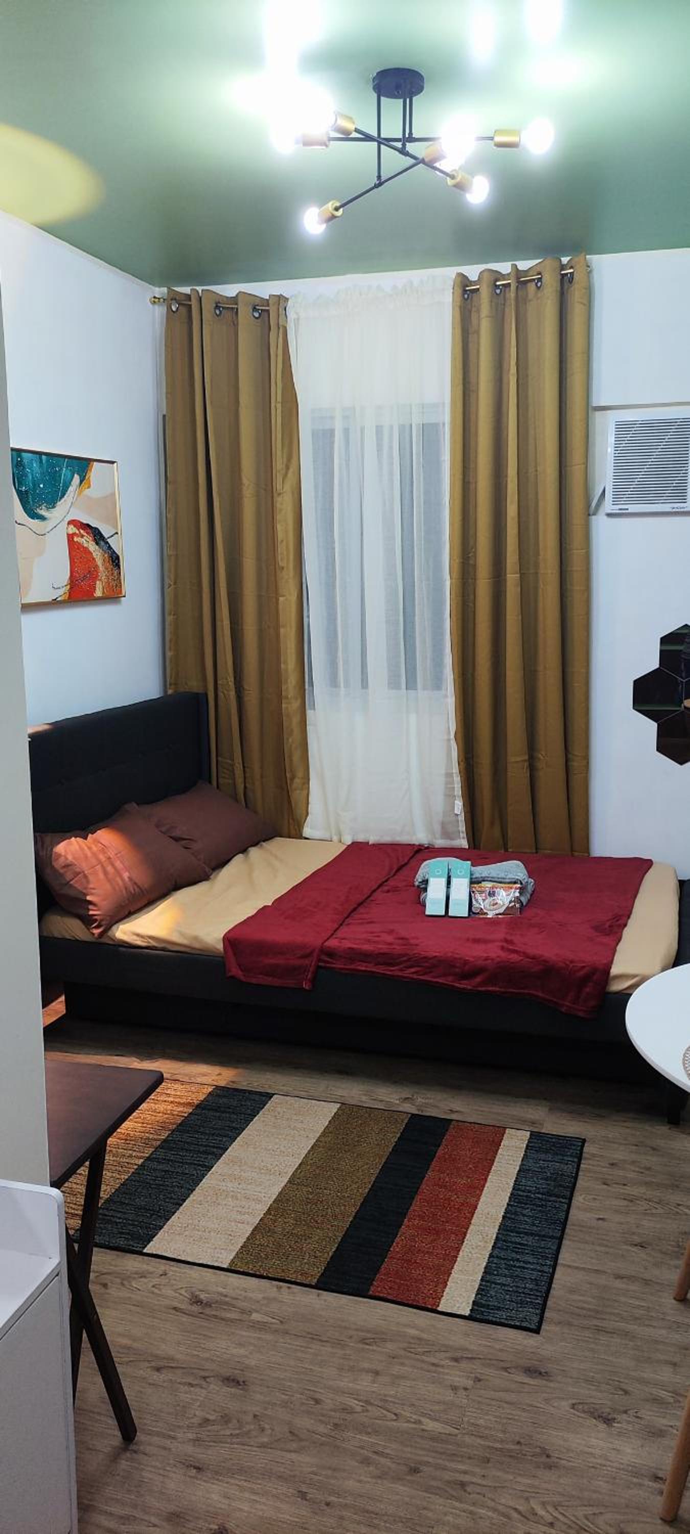 Happy Homestay at Fullerton Suites Condo near Nuvali and Tagaytay view 2
