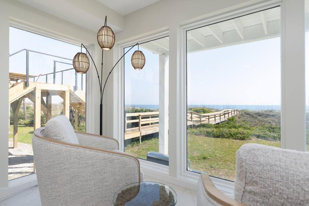 Be A Nomad - 7 Bedroom Beachfront House Jacksonville Beach Sleeps 14 view 3