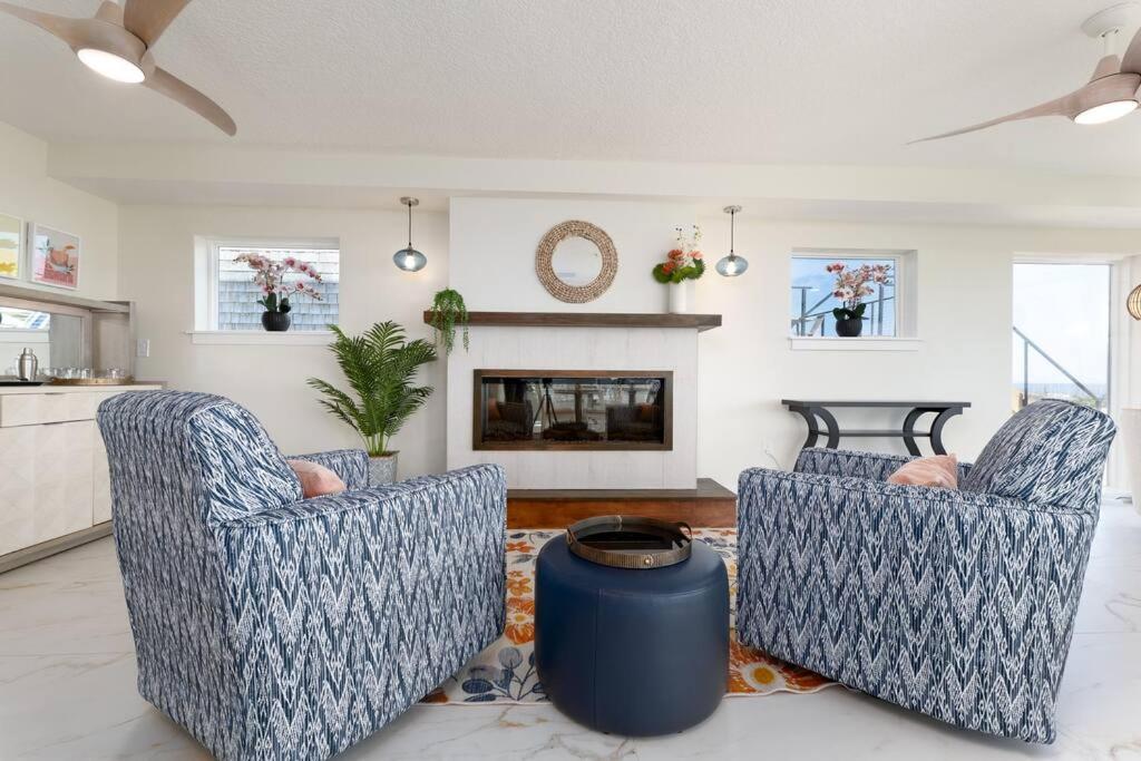 Be A Nomad - 7 Bedroom Beachfront House Jacksonville Beach Sleeps 14 view 2