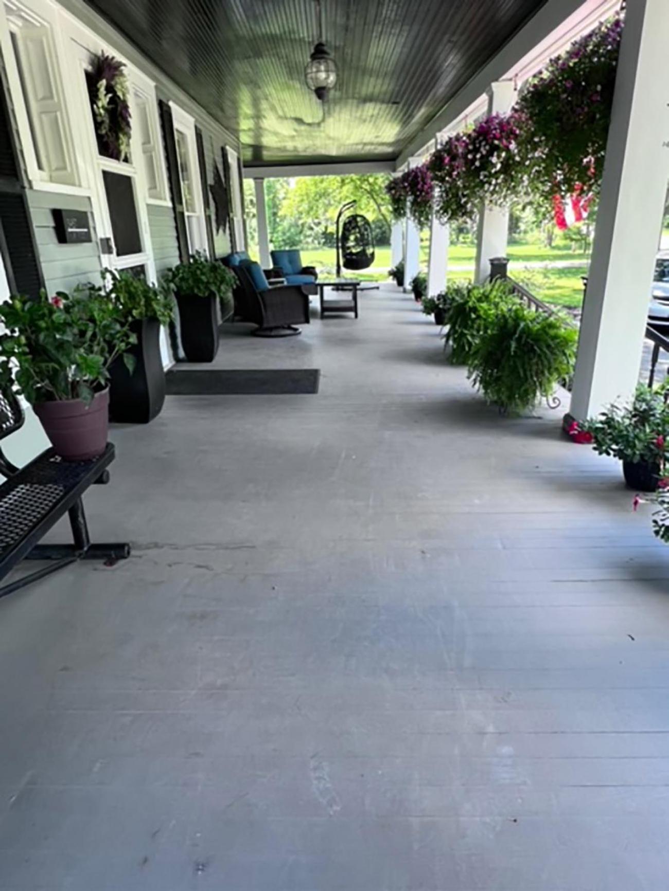 Niagara River Estate