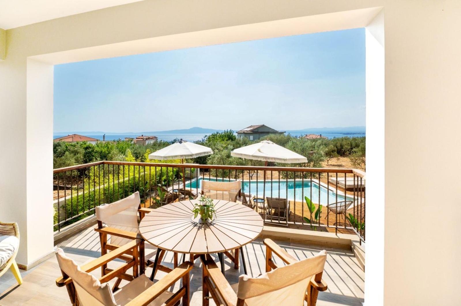 Petradi Suites