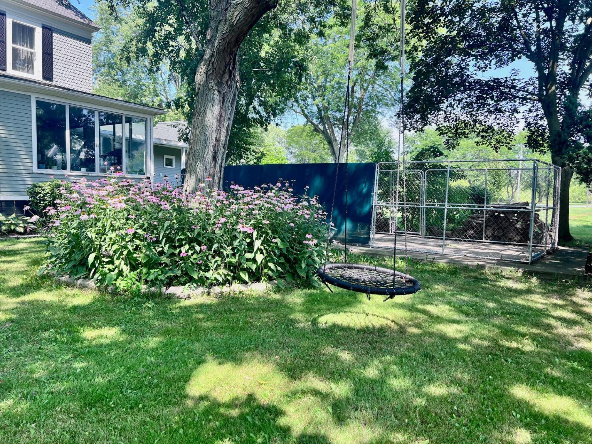Niagara River Estate
