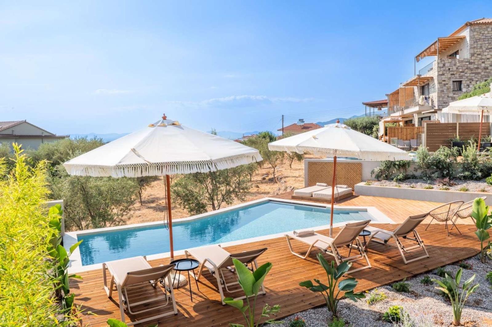 Petradi Suites