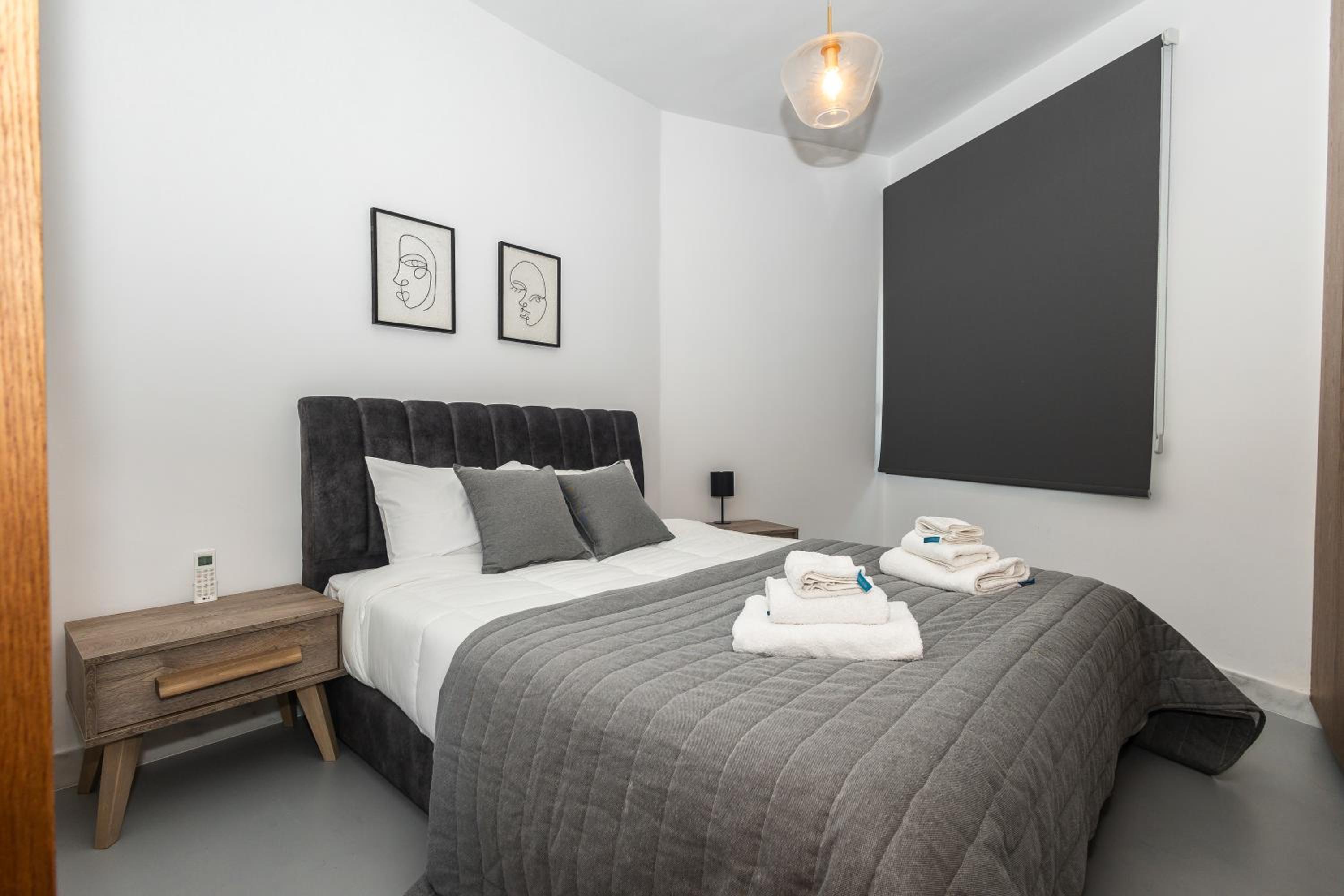 Molos Luxury Apartment