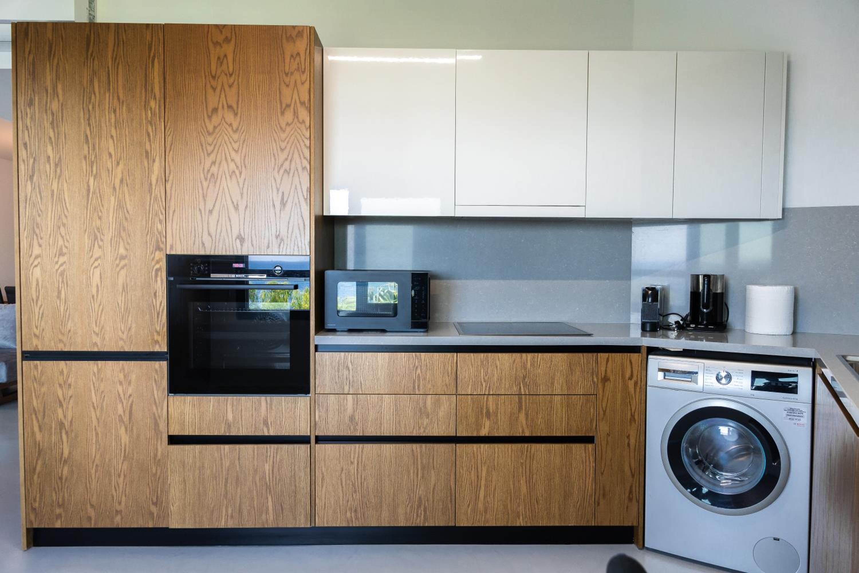 Molos Luxury Apartment